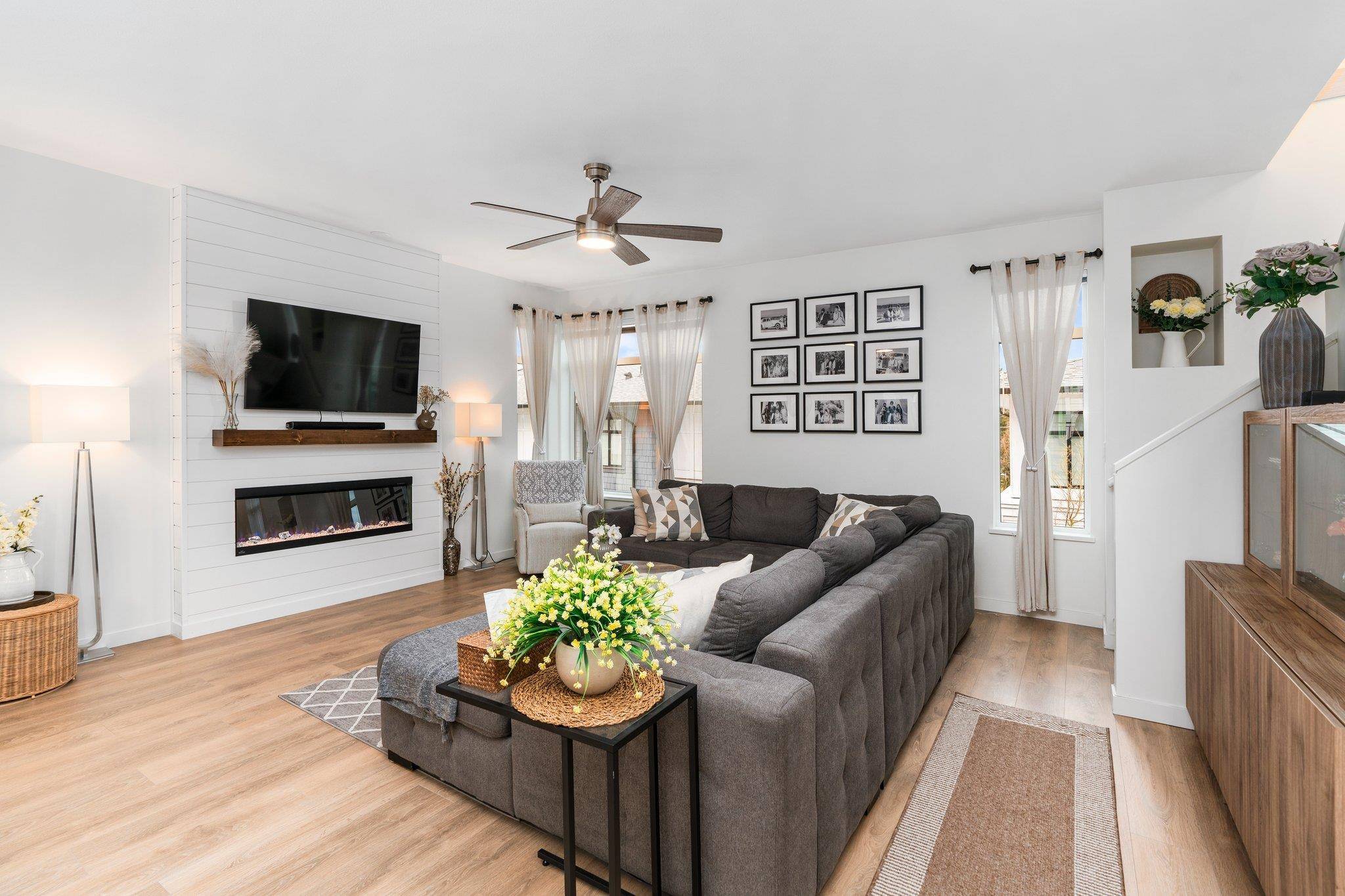 Surrey, BC V3S 0A9,15235 Sitka DR #41