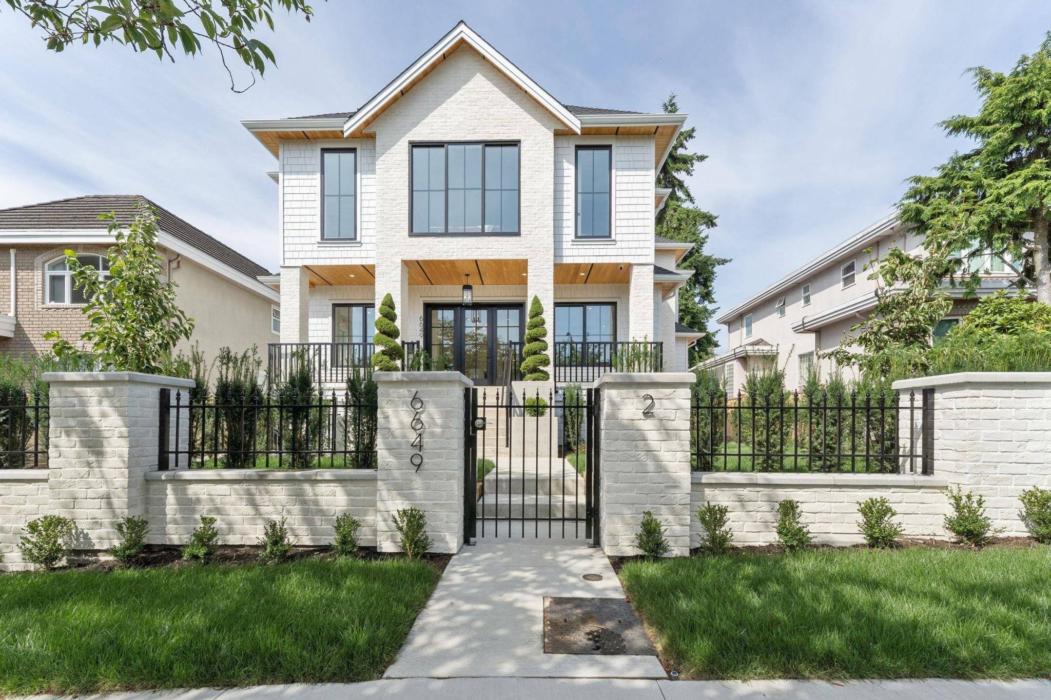 Vancouver, BC V6P 3P3,6649 Heather ST #1