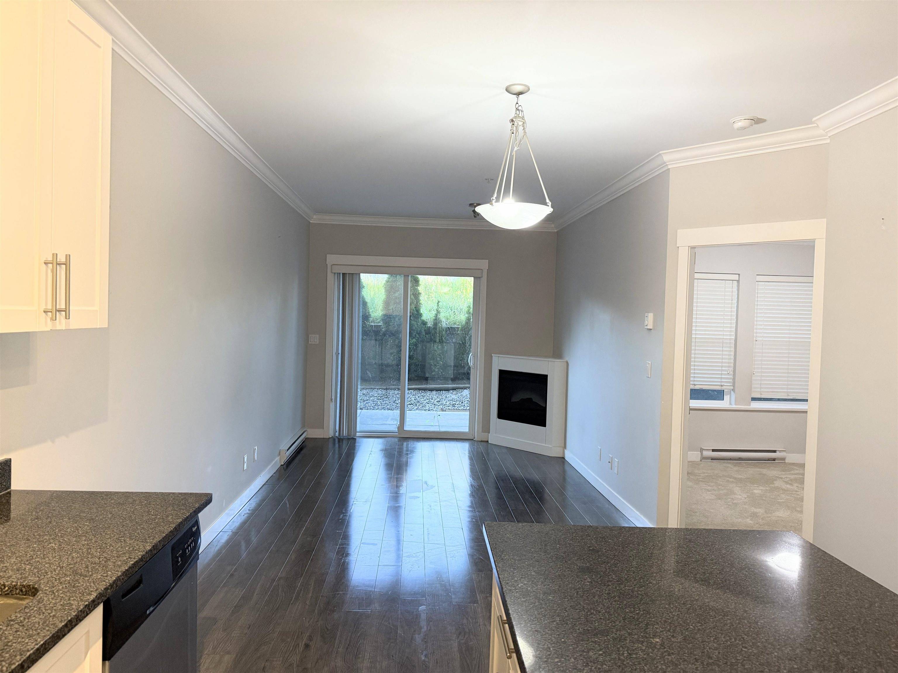 Maple Ridge, BC V2X 9H1,11580 223 ST #105