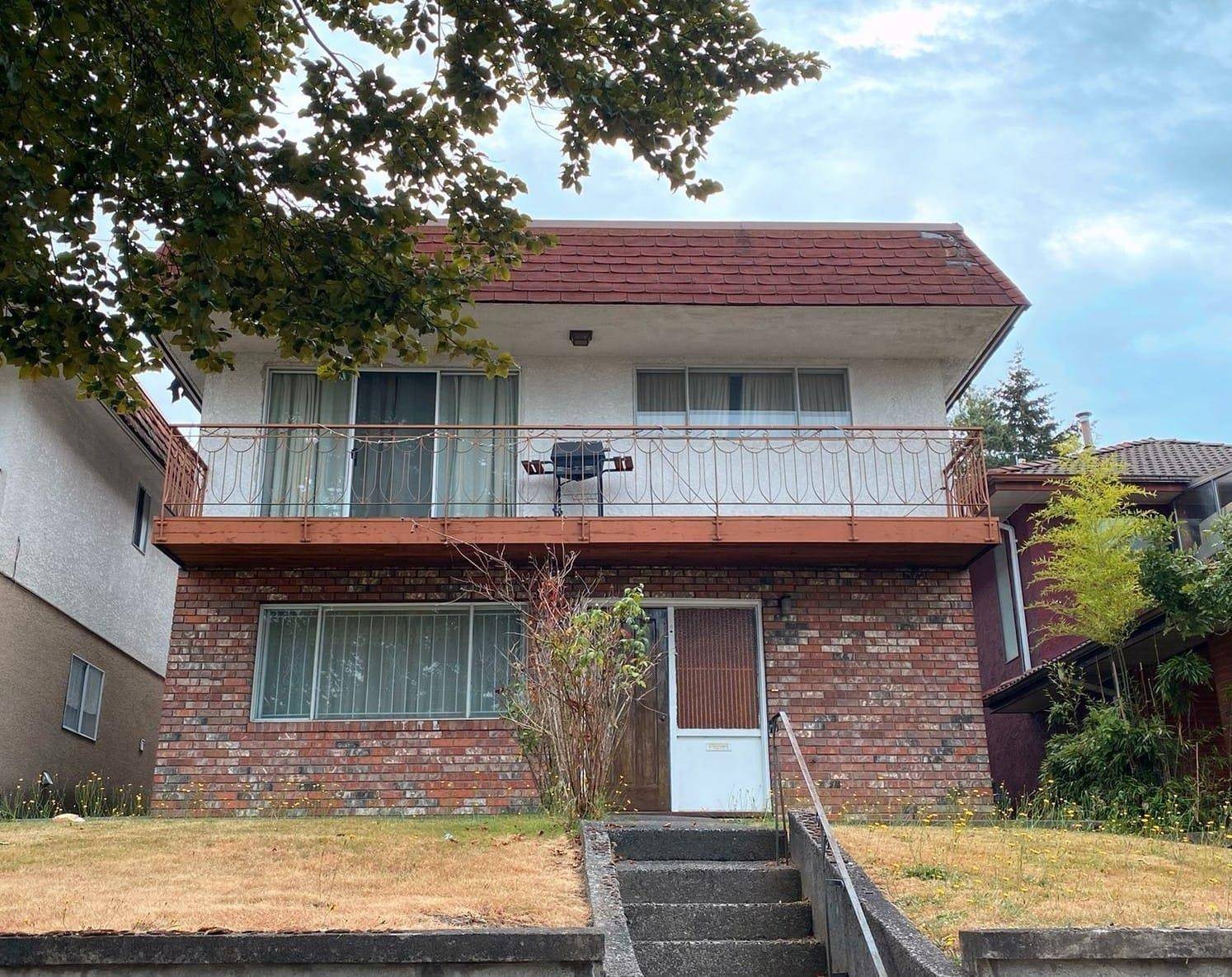 Vancouver, BC V5N 5J7,4632 Nanaimo ST