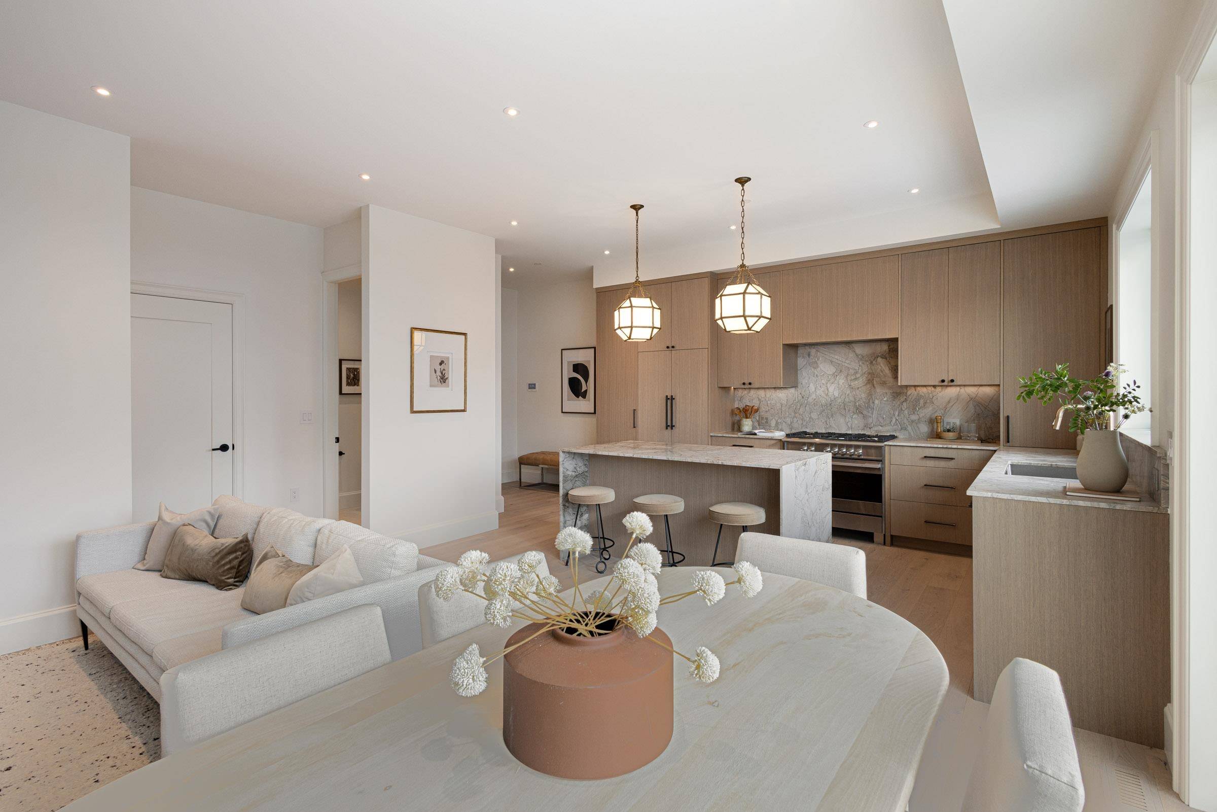 Vancouver, BC V5N 1N1,2382 E 5th AVE