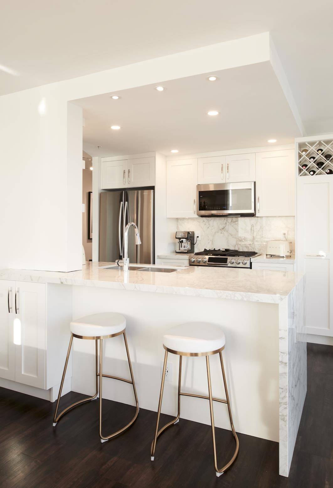 Vancouver, BC V6Z 2Z4,1077 Marinaside CRES