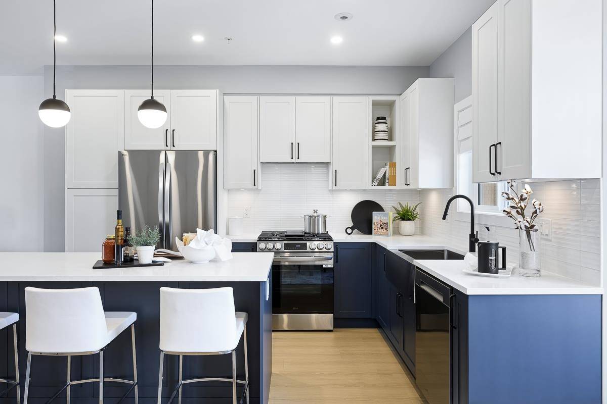 Langley, BC V2Y 2A5,7716 207 ST #34