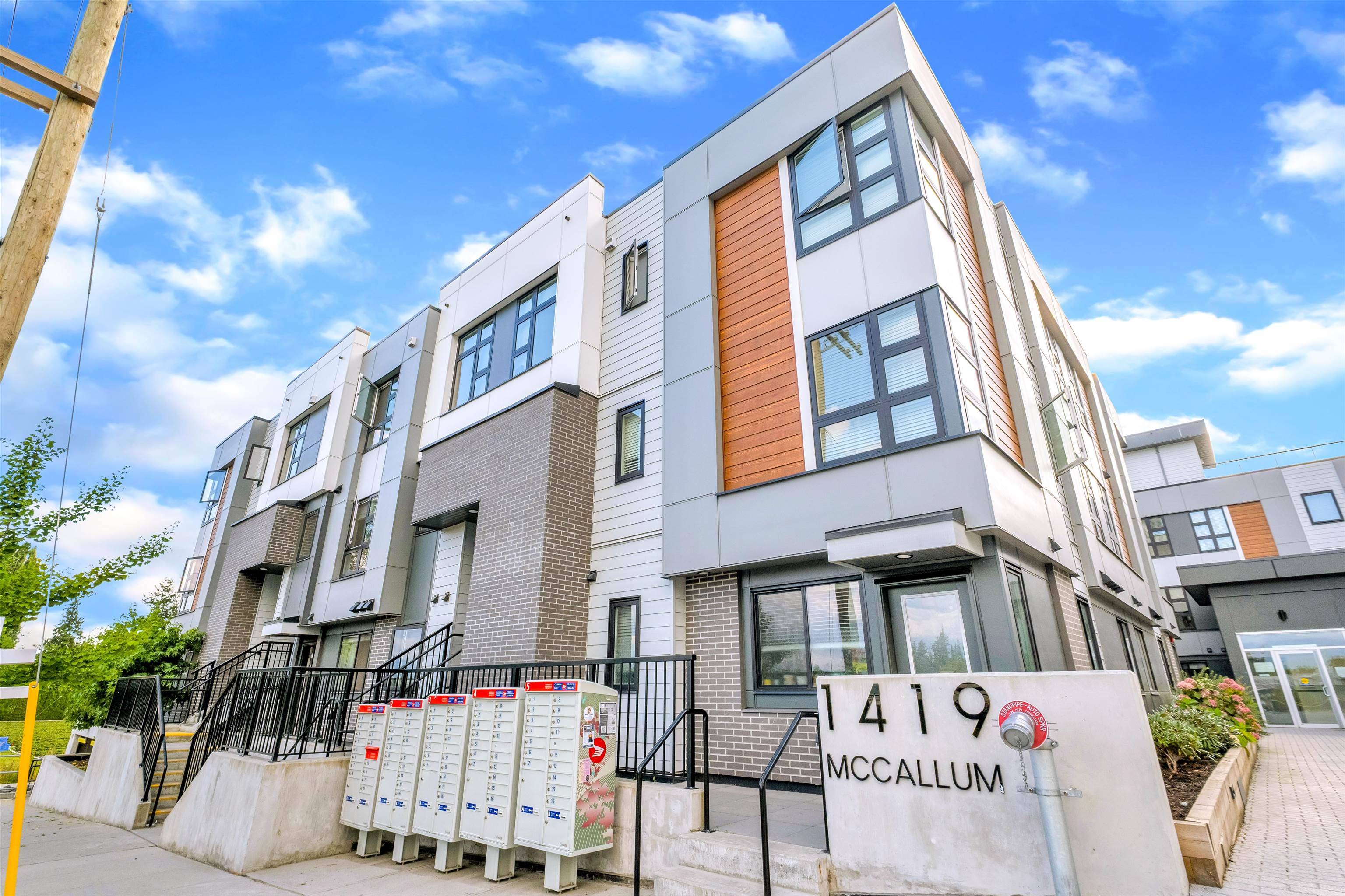 Abbotsford, BC V2S 8B2,1419 Mccallum RD #64