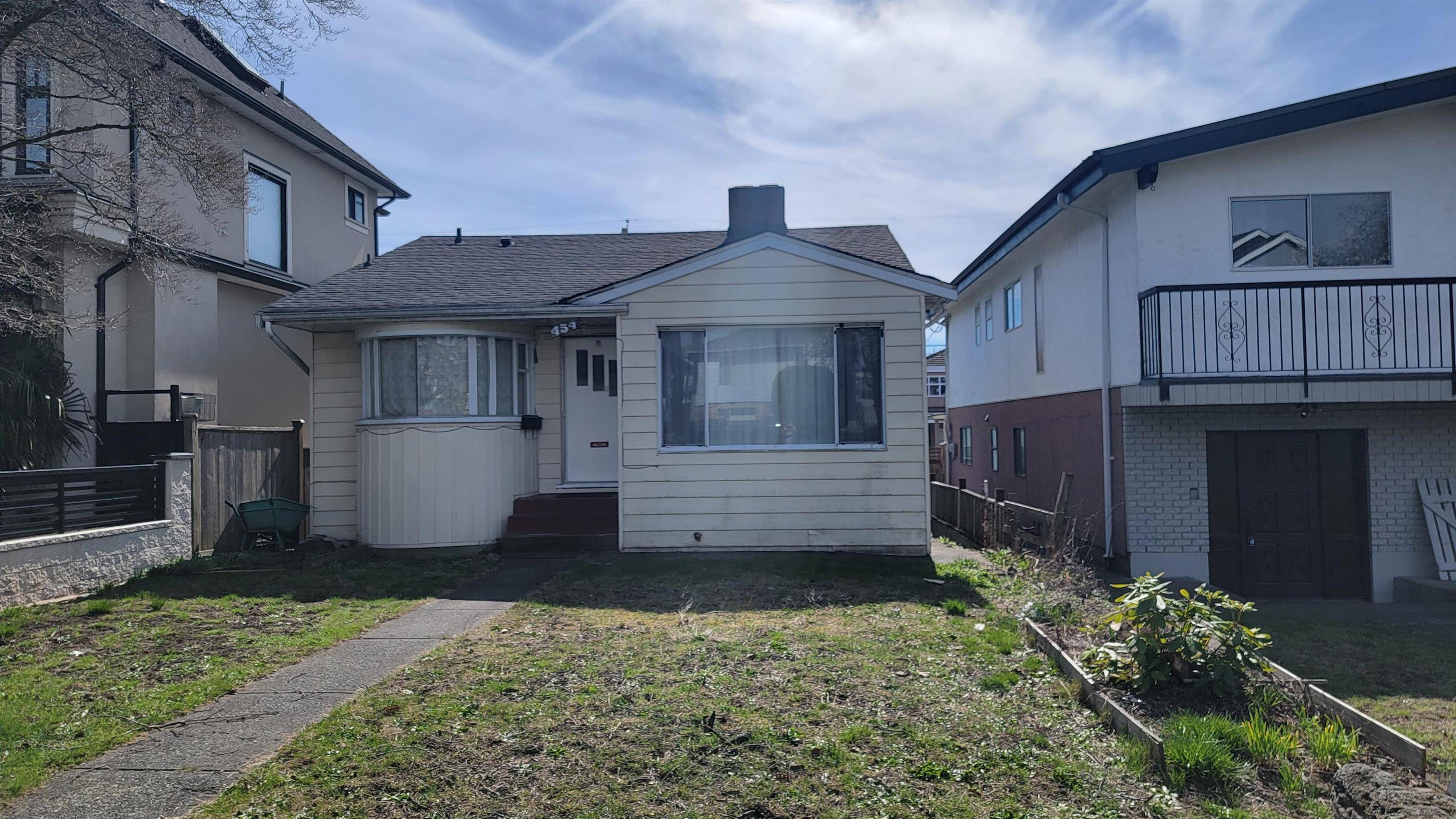 Vancouver, BC V5X 1N4,454 E 55 AVE