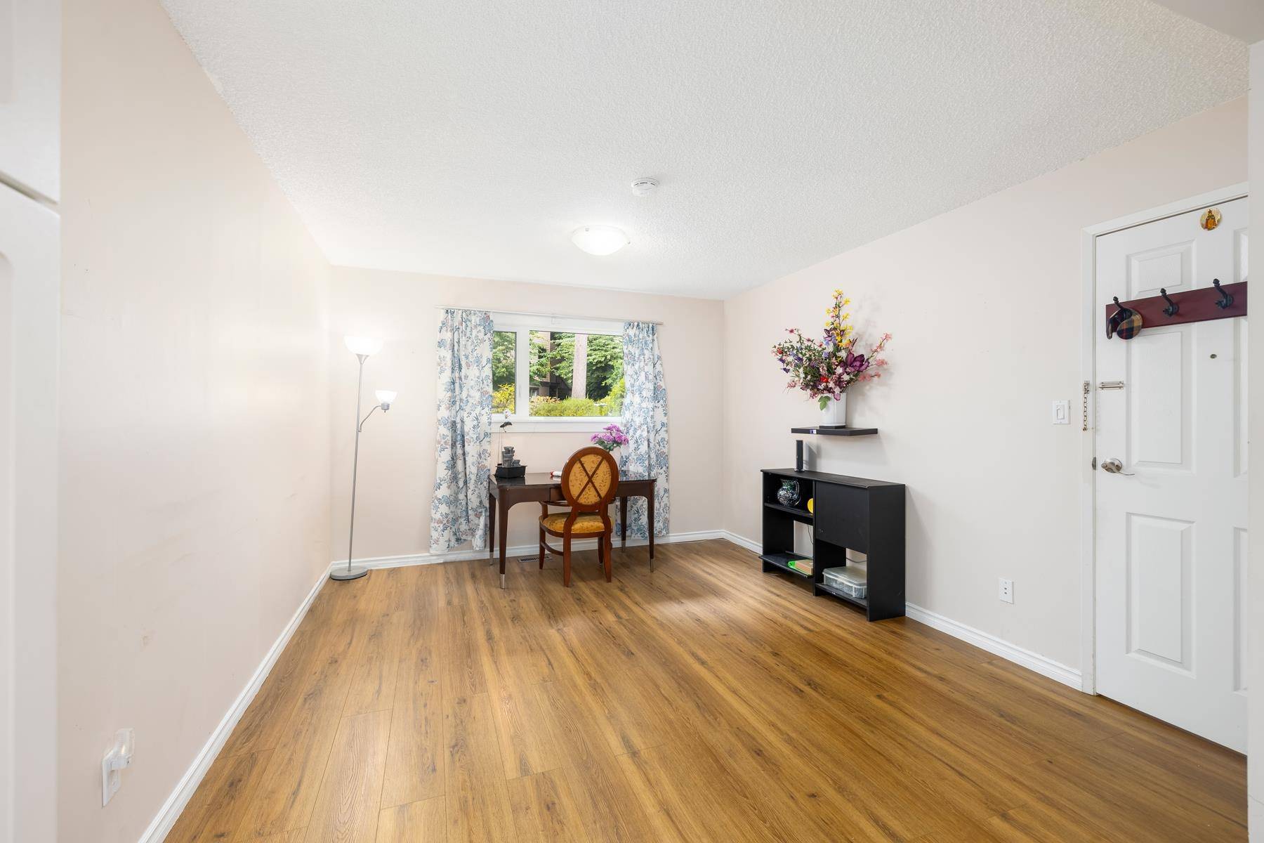 North Vancouver, BC V7J 3G8,1135 Heritage BLVD