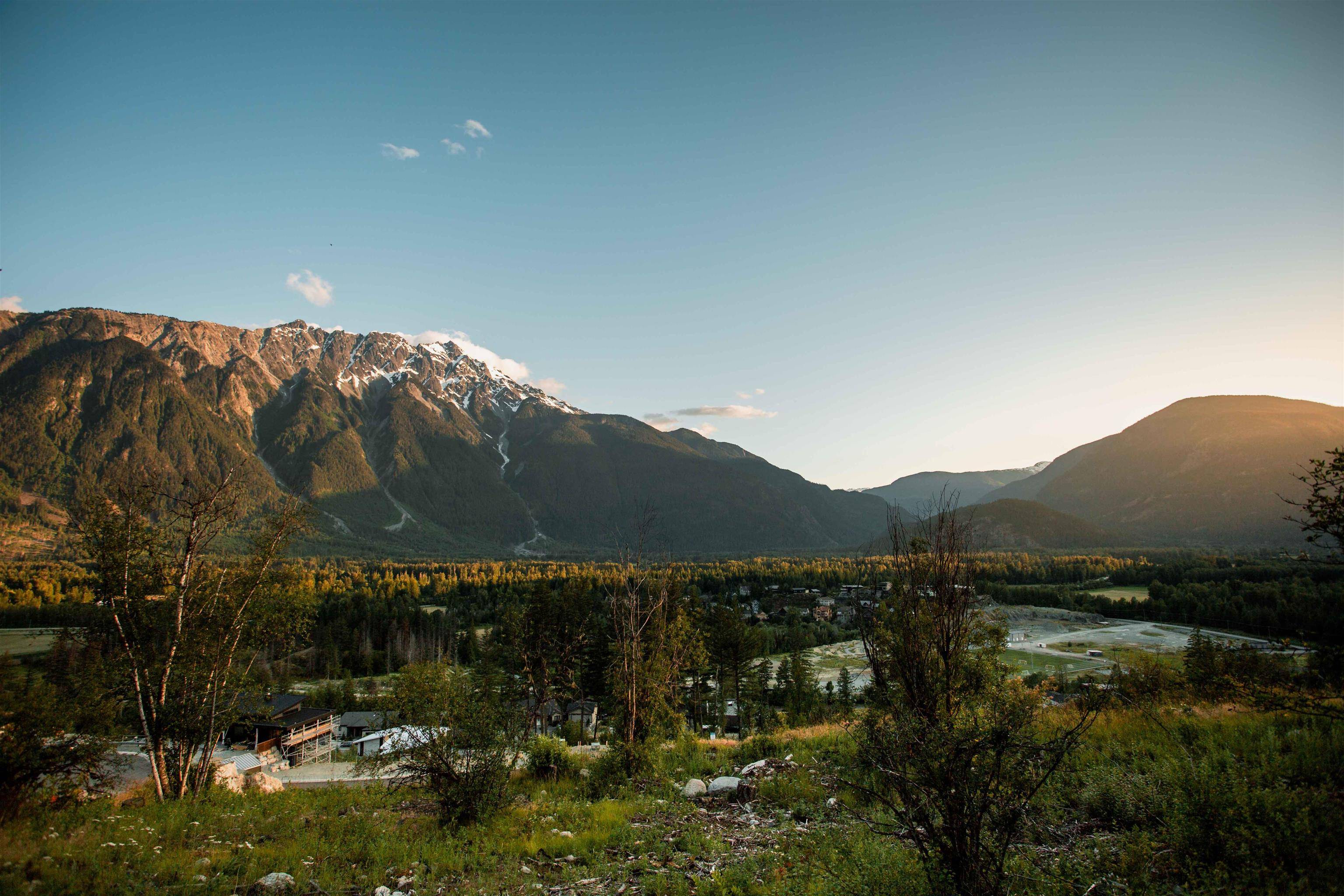 Pemberton, BC V0N 2L3,9002 Sun God Mountain WAY