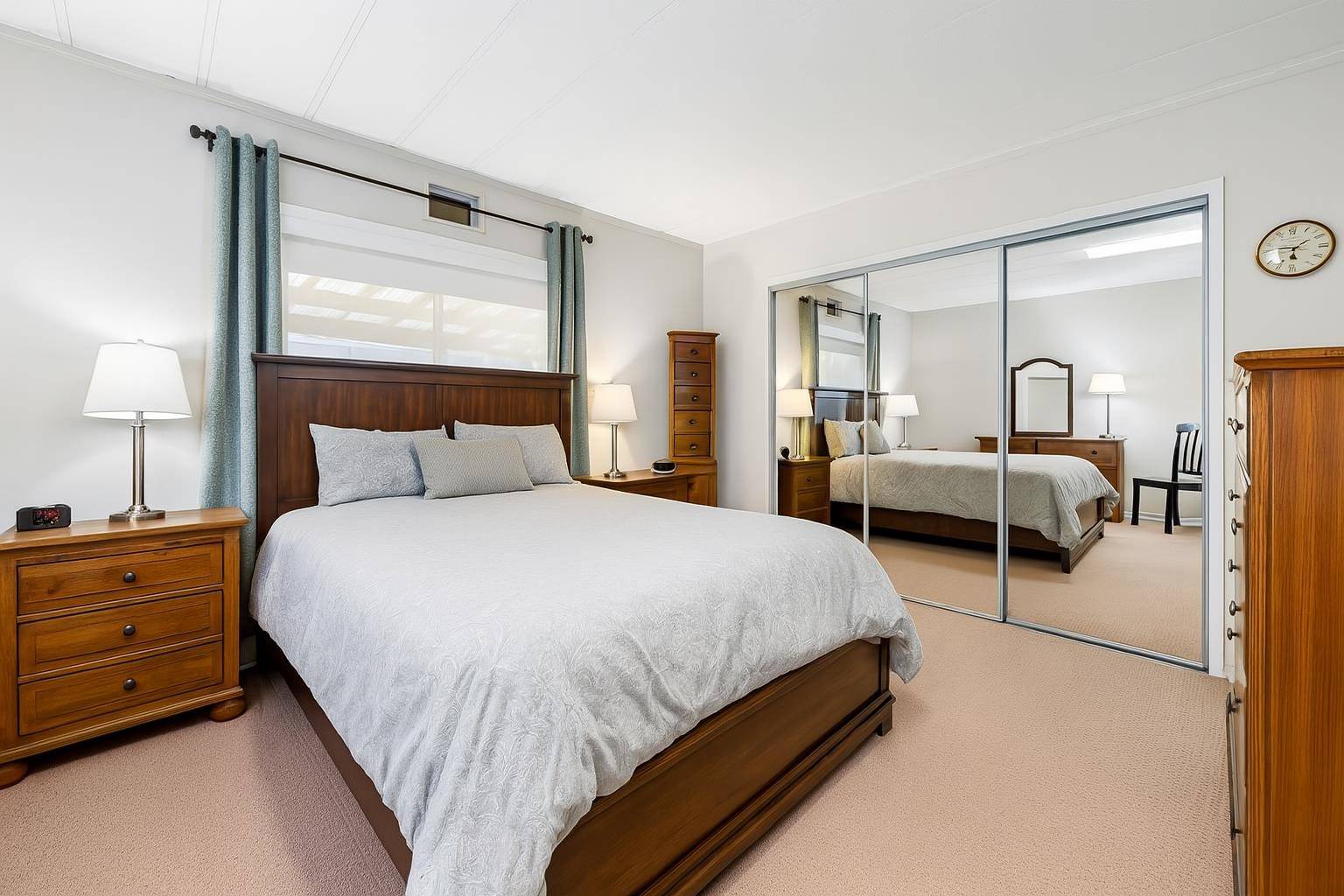 Coquitlam, BC V3K 6K9,145 King Edward ST #5