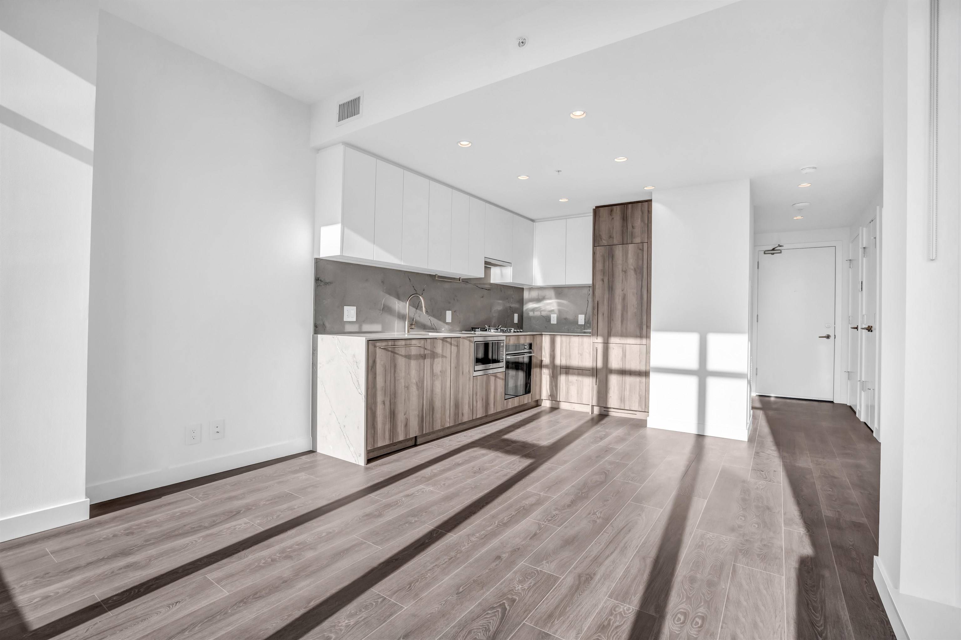 Coquitlam, BC V3J 0R5,505 Nelson ST #1603