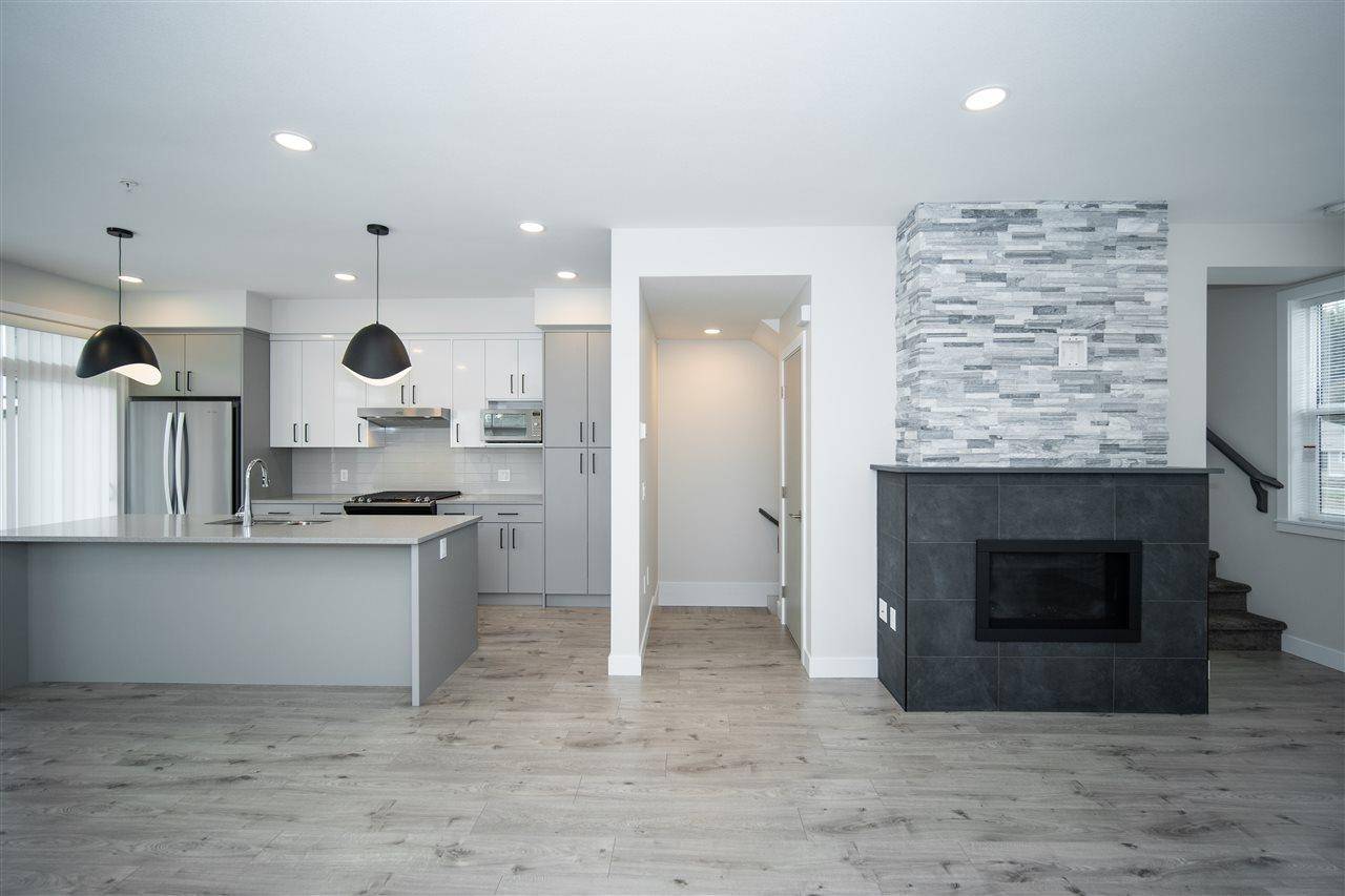 Chilliwack, BC V2R 6B3,46150 Thomas RD #225