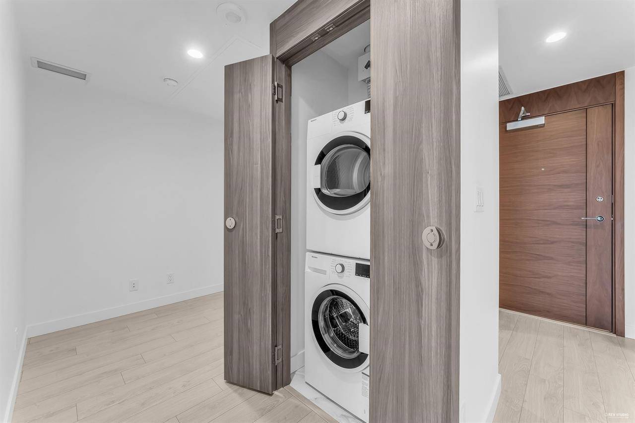 Burnaby, BC V5C 0N1,4880 Lougheed HWY #708