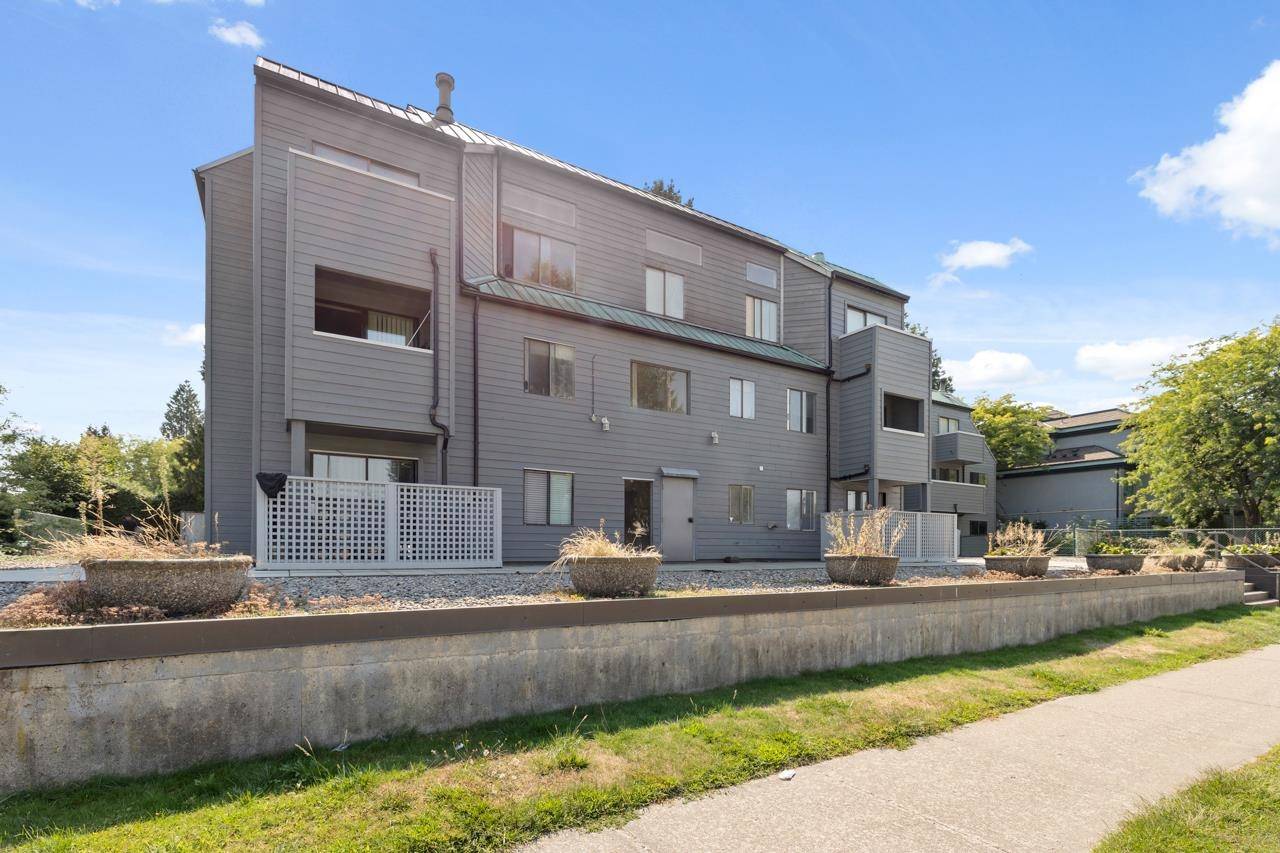 Port Coquitlam, BC V3B 1J3,1948 Coquitlam AVE #110