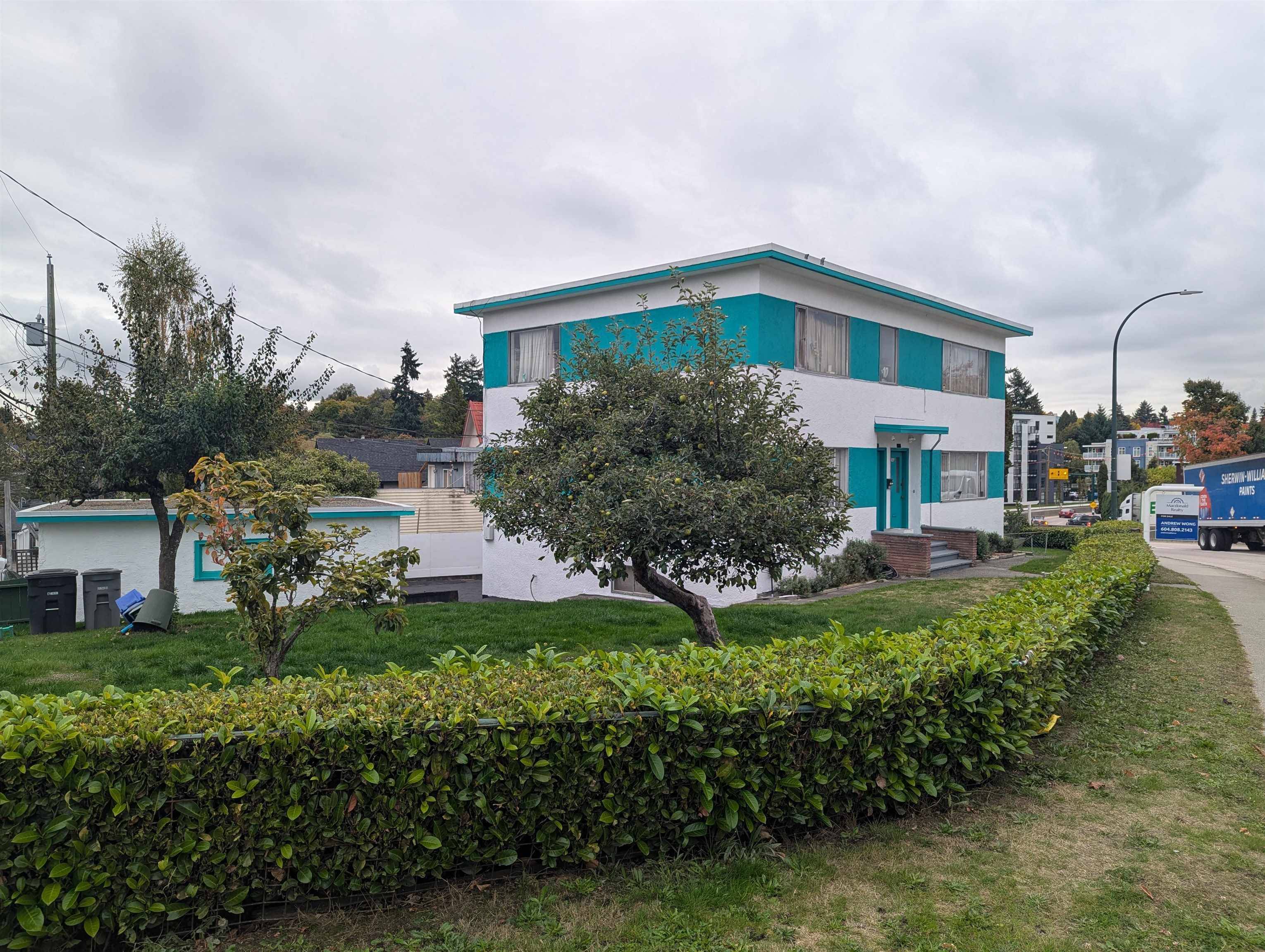 Vancouver, BC V5N 3H9,2984 Clark DR