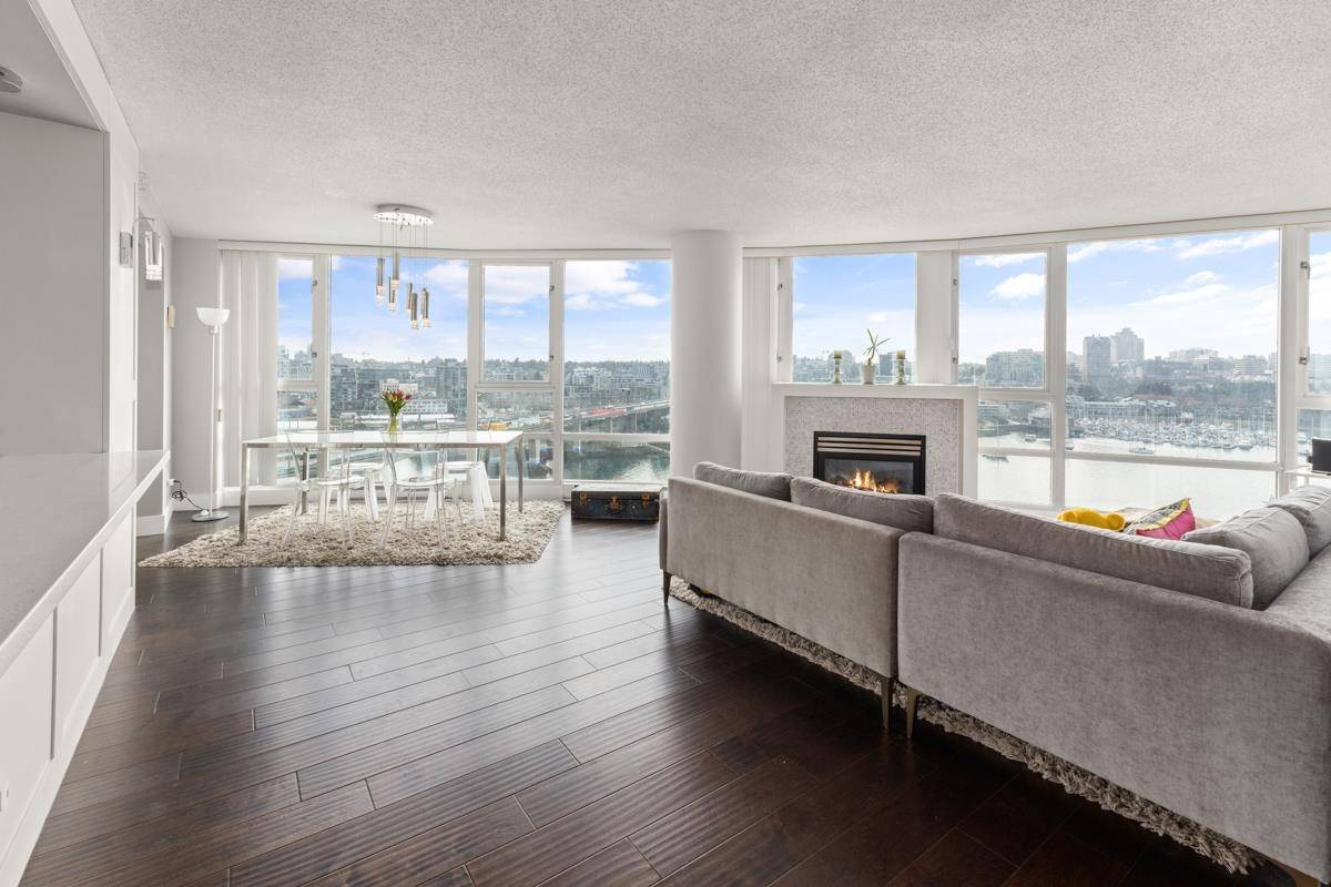 Vancouver, BC V6Z 3A3,1033 Marinaside CRES #1606