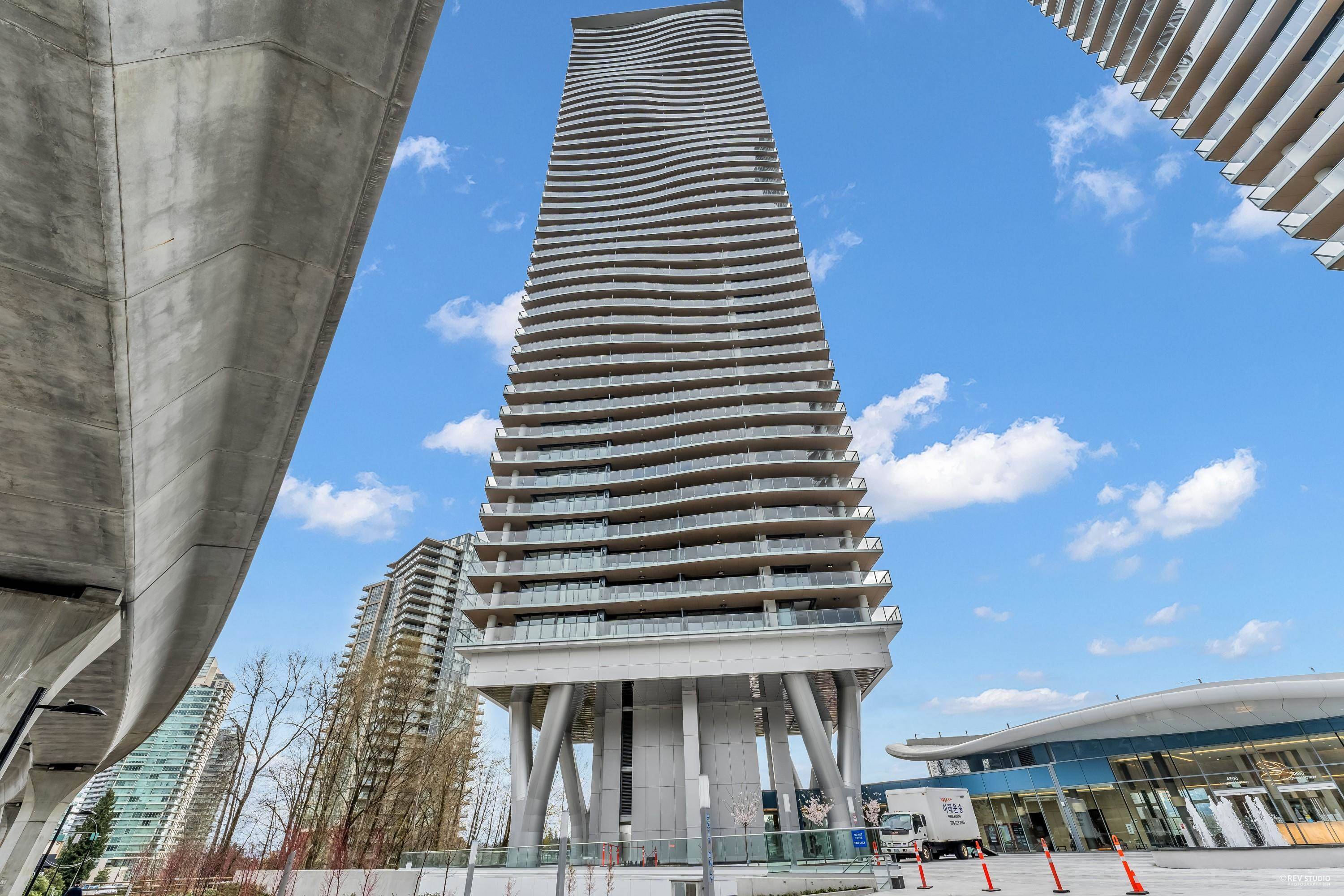 Burnaby, BC V5C 0N1,4880 Lougheed HWY #1301