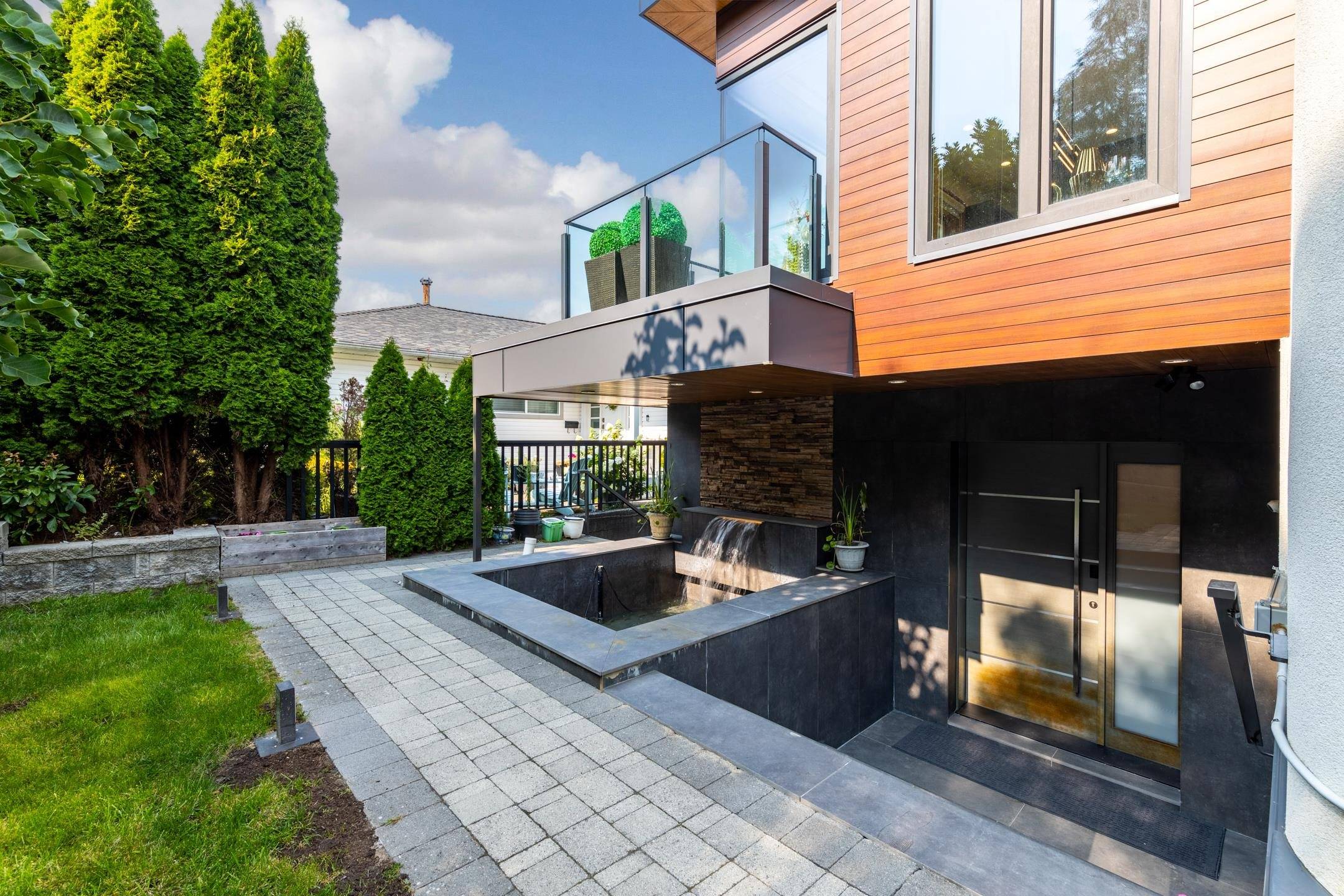 Vancouver, BC V6L 1V1,2863 W King Edward AVE