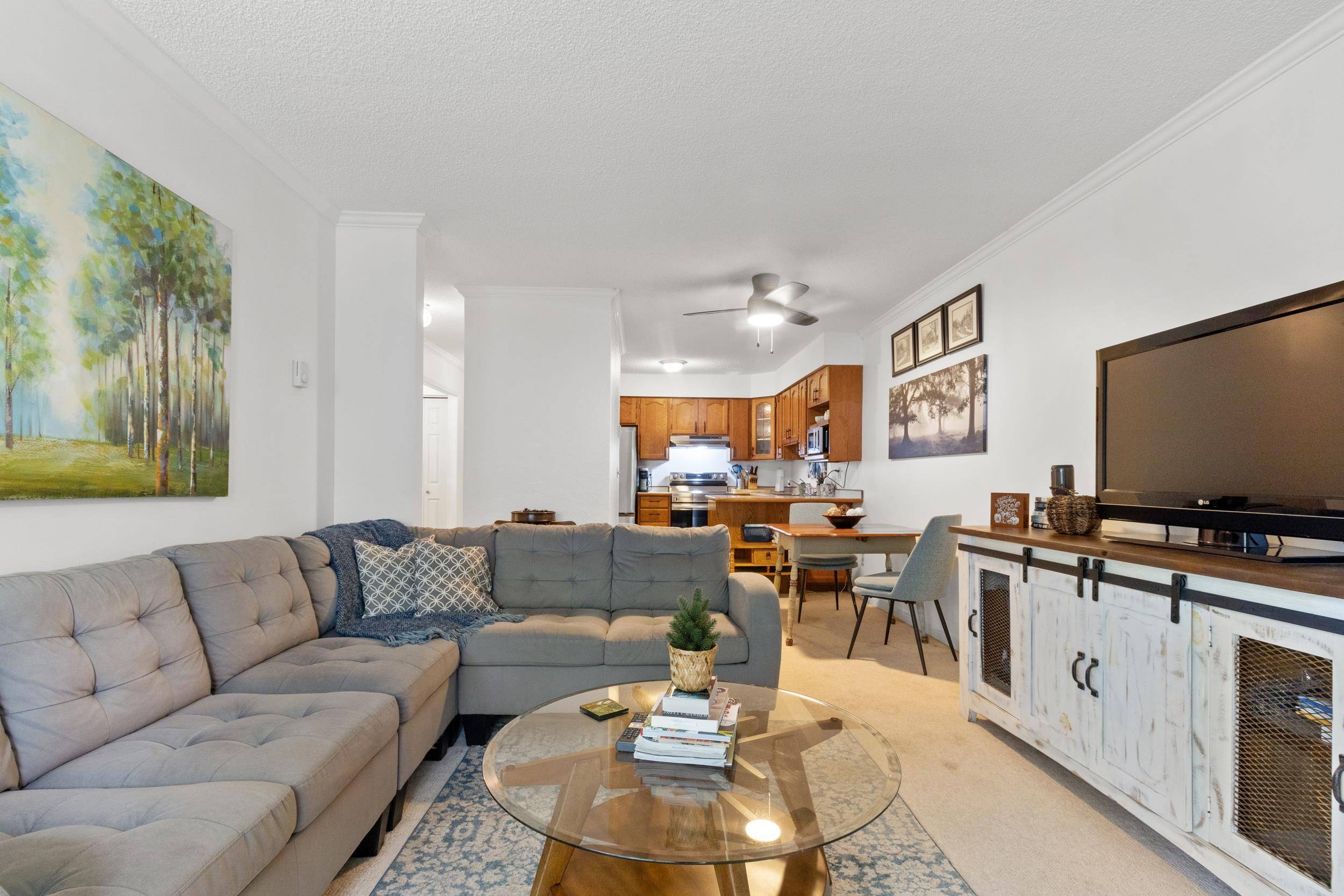 Maple Ridge, BC V2X 9Y3,11510 225 ST #218