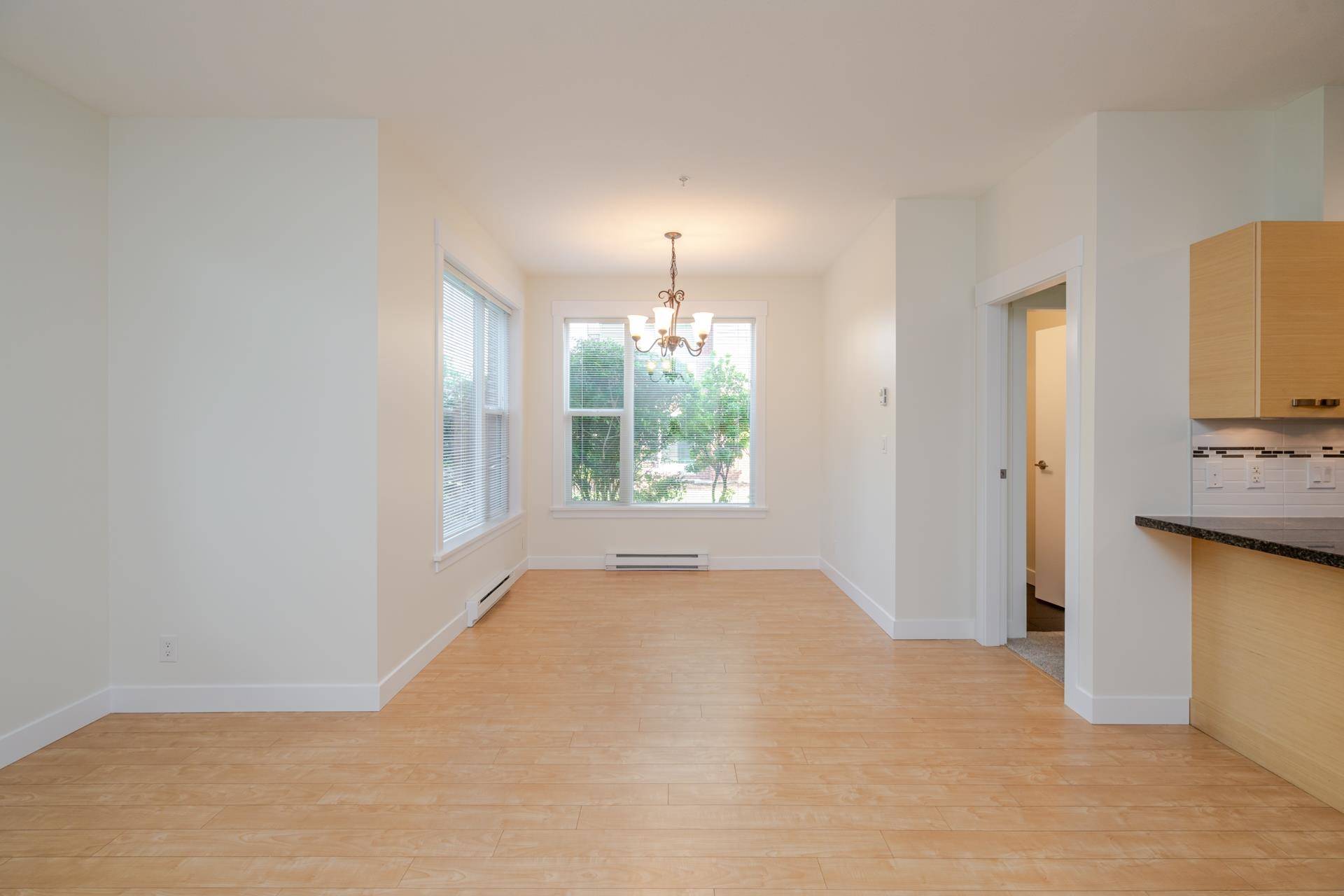 Abbotsford, BC V2S 0C6,33539 Holland AVE #117