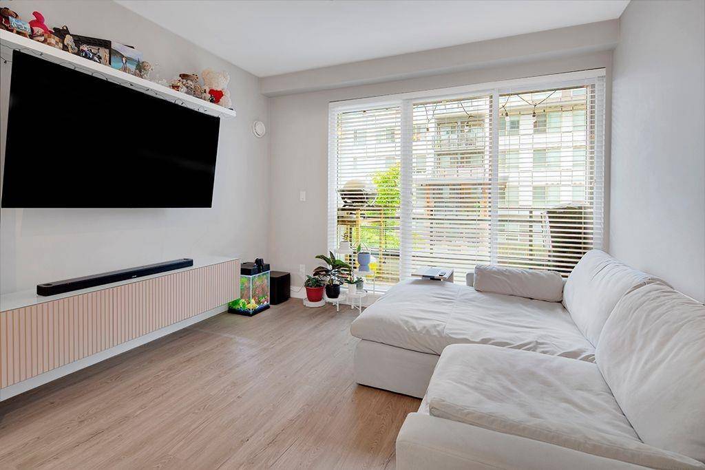 Langley, BC V2Y 3M1,20838 78b AVE #A213