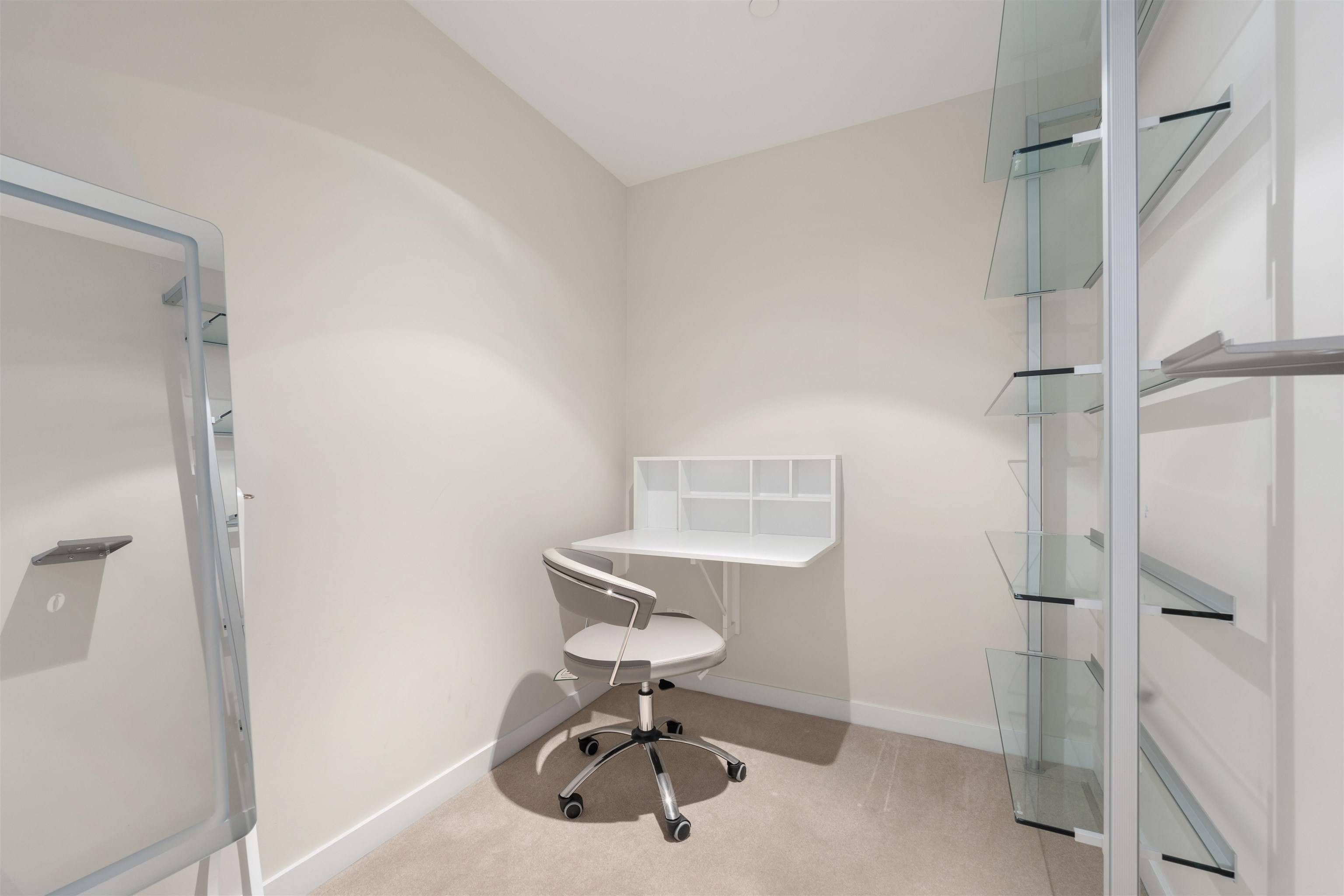 Richmond, BC V7C 0A7,5199 Brighouse WAY #709