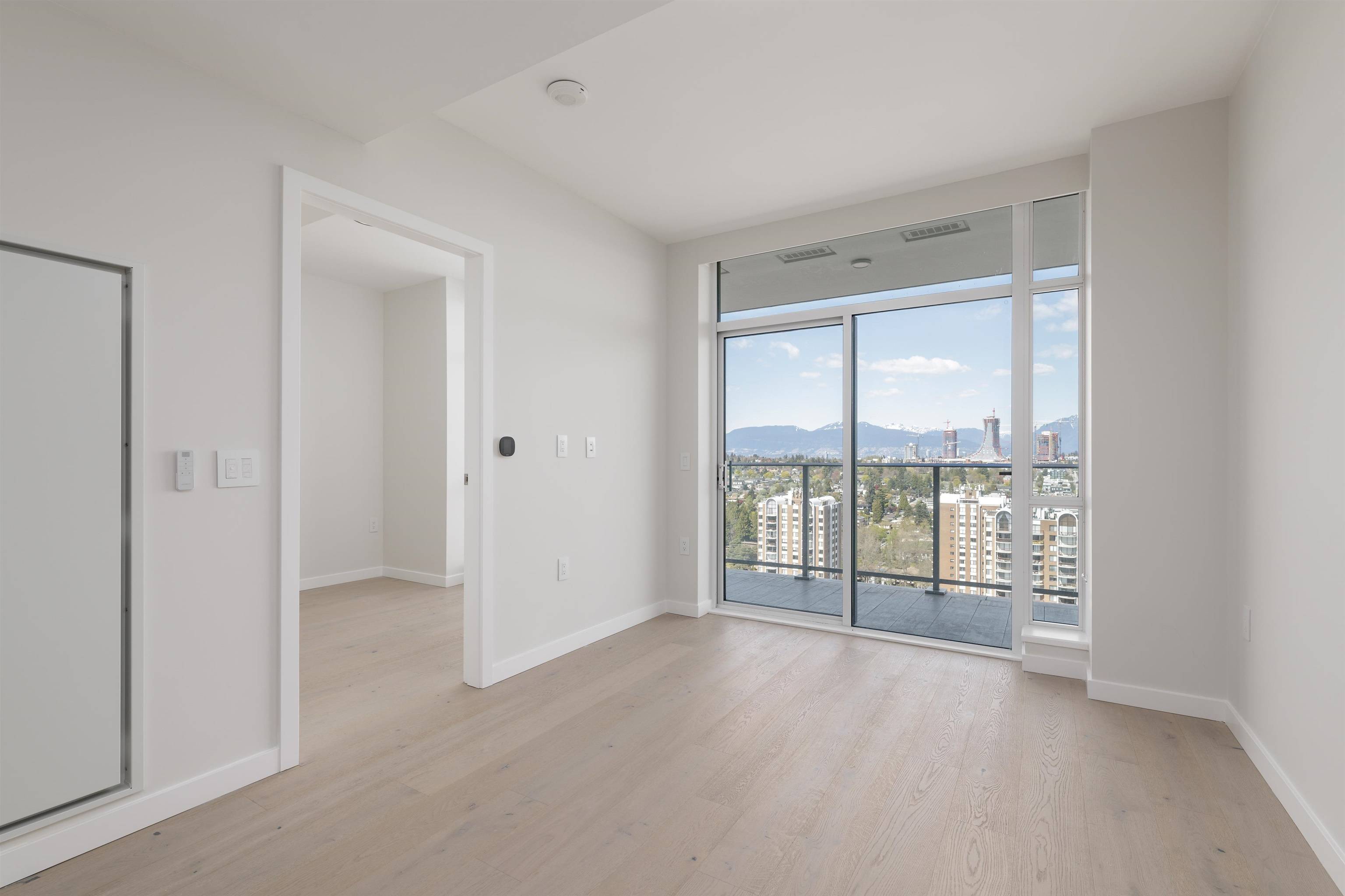 Vancouver, BC V6P 0J8,7433 Cambie ST #2401