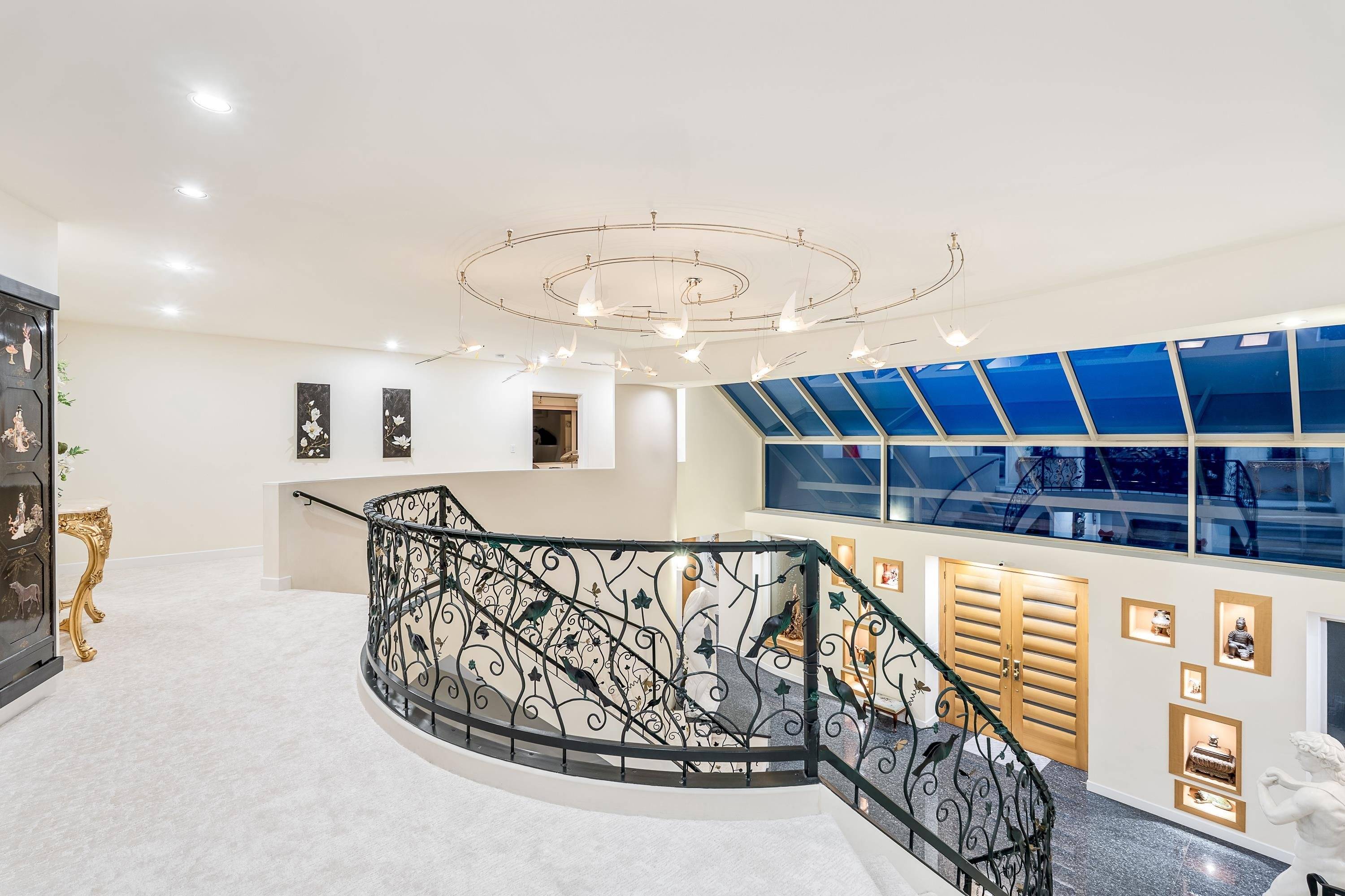 West Vancouver, BC V7S 2A9,848 Eyremount DR