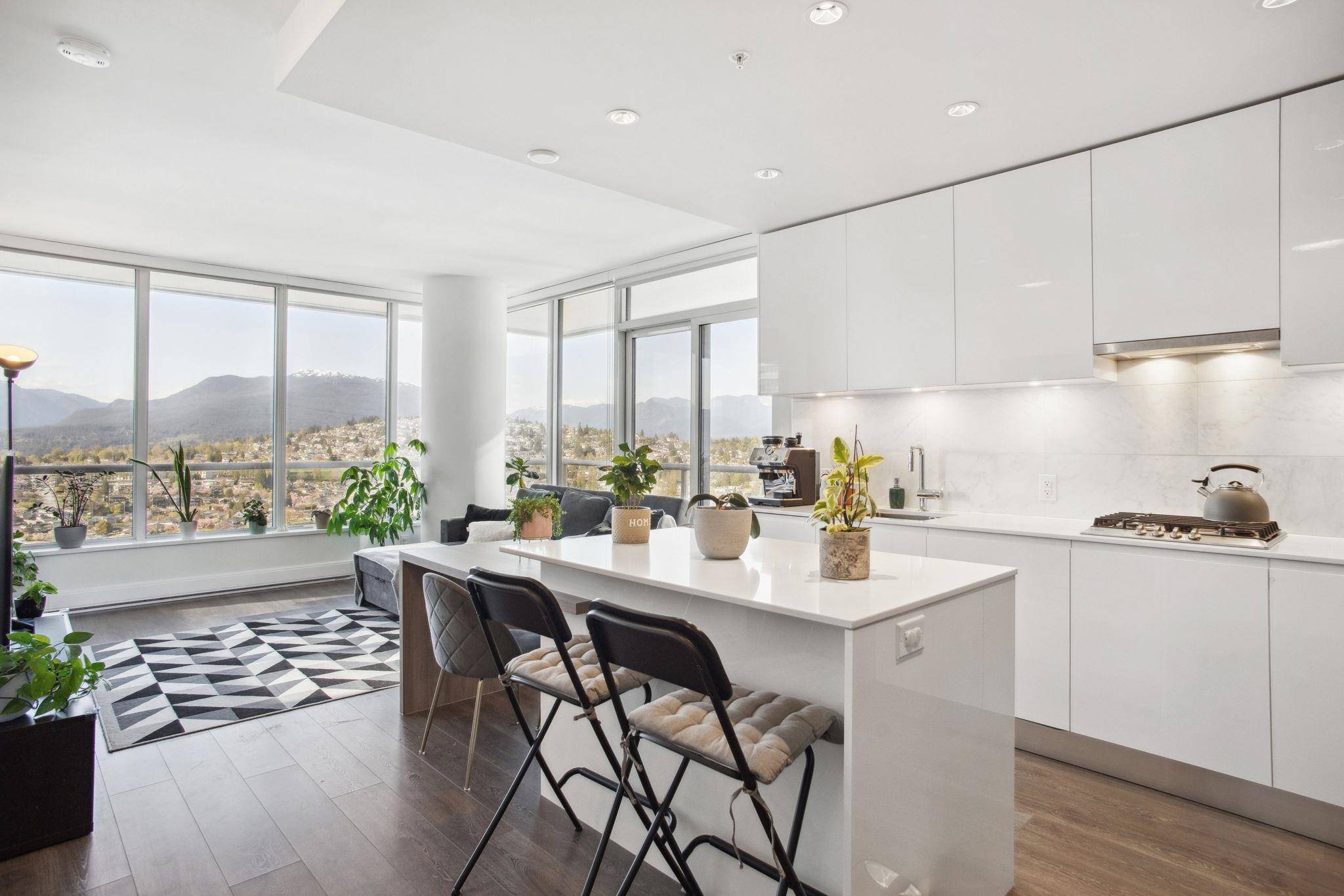 Burnaby, BC V5C 0K6,1955 Alpha WAY #2812