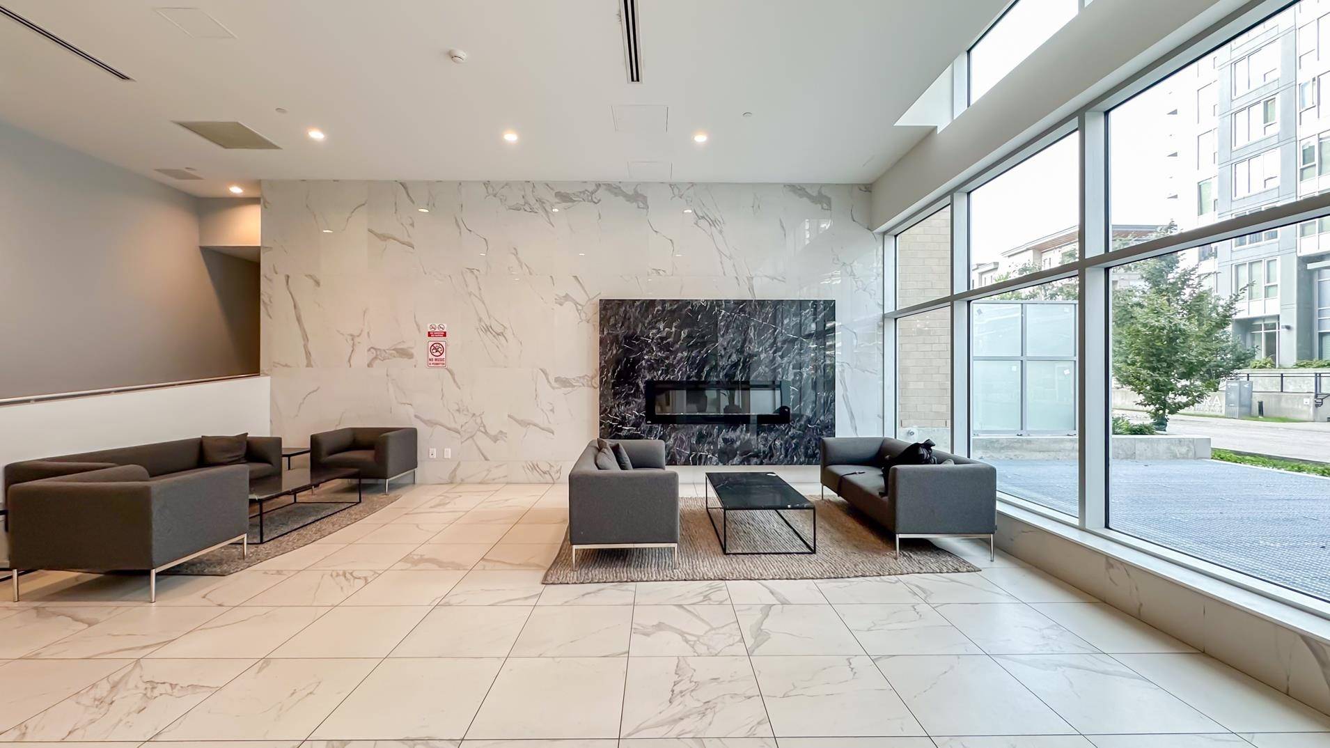 Surrey, BC V3T 0S1,13350 Central AVE #2211