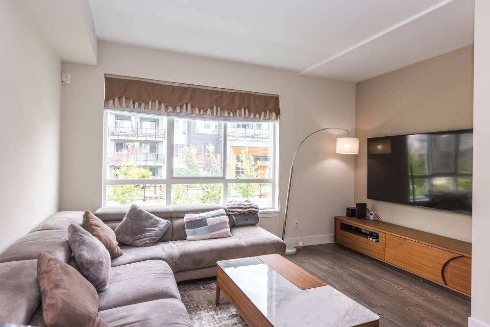 Tsawwassen, BC V4M 0C3,1894 Osprey DR #162