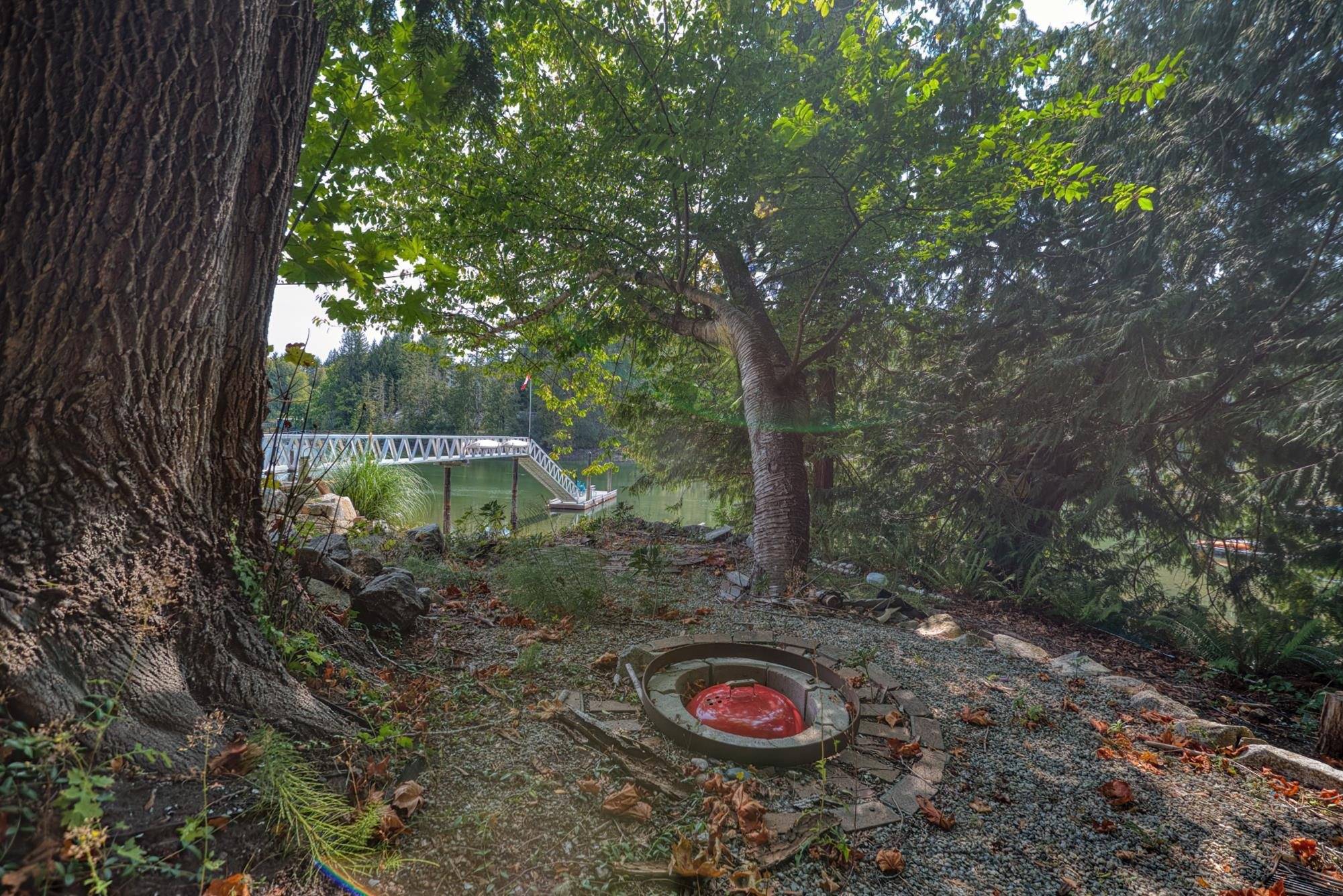 Madeira Park, BC V0N 2H1,4606 Gerrans Bay RD