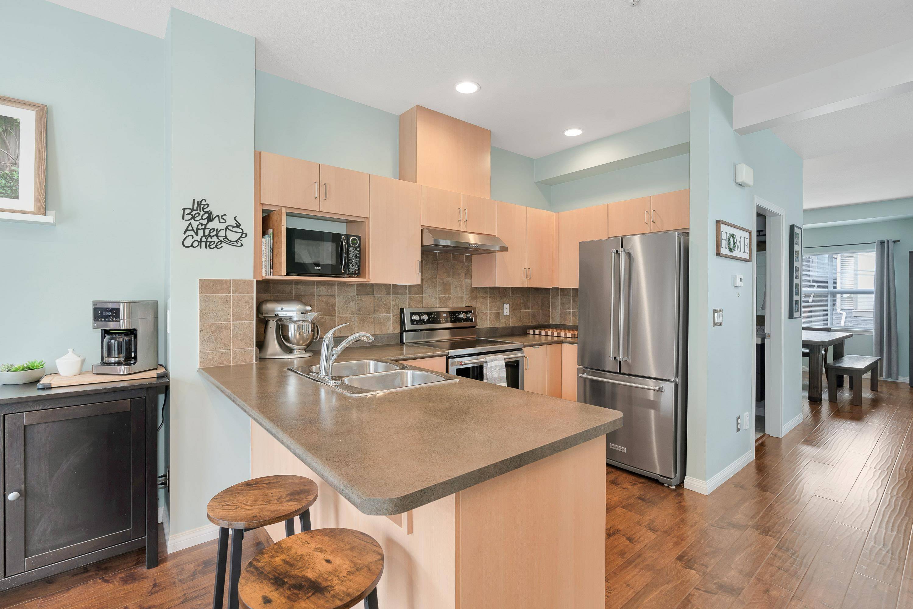 Port Coquitlam, BC V3B 8C3,1055 Riverwood Gate #12