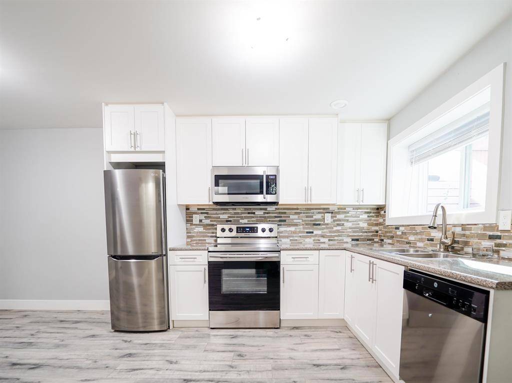 Maple Ridge, BC V2W 0A7,24302 101a AVE