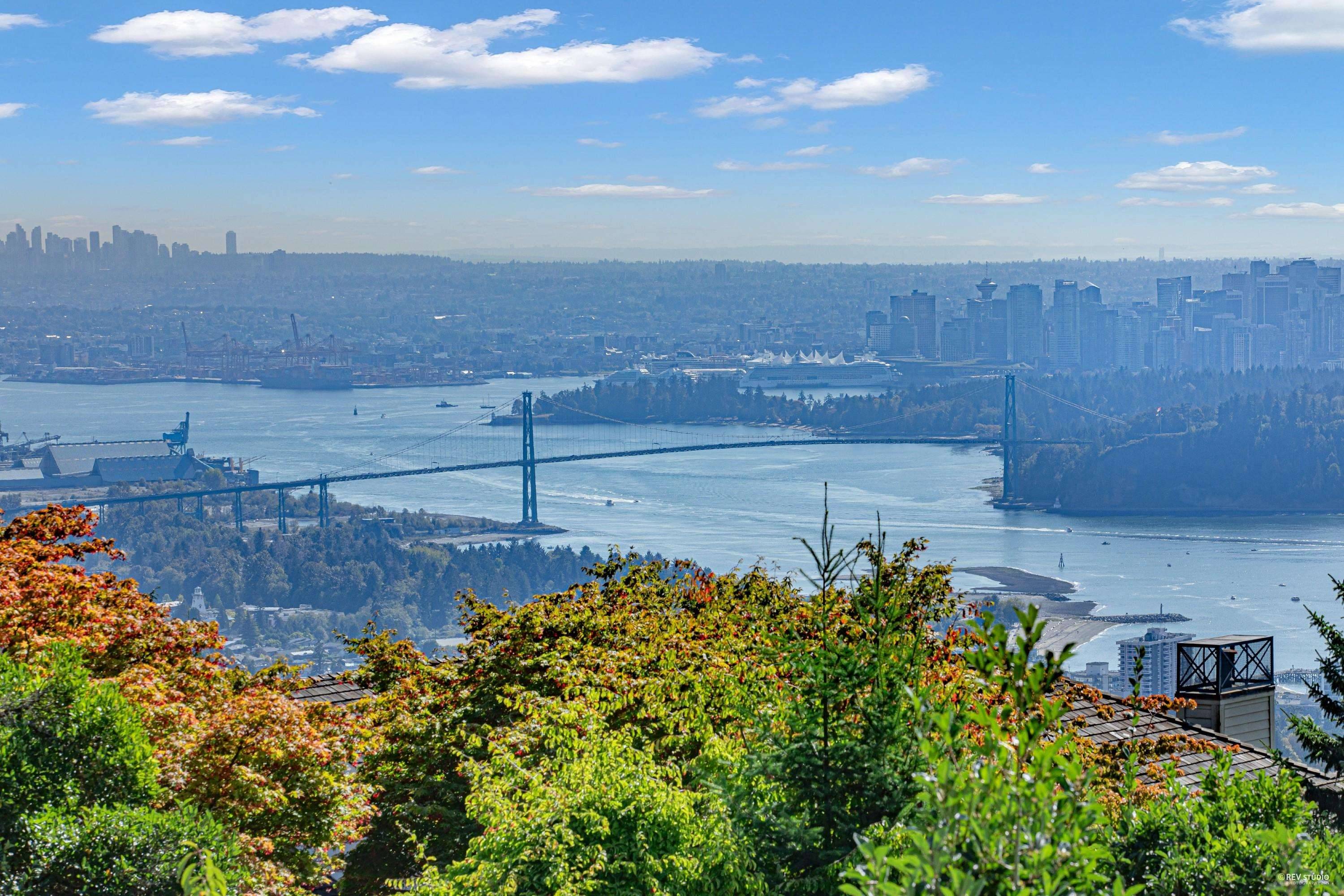 West Vancouver, BC V7S 3H8,2263 Lythe CT