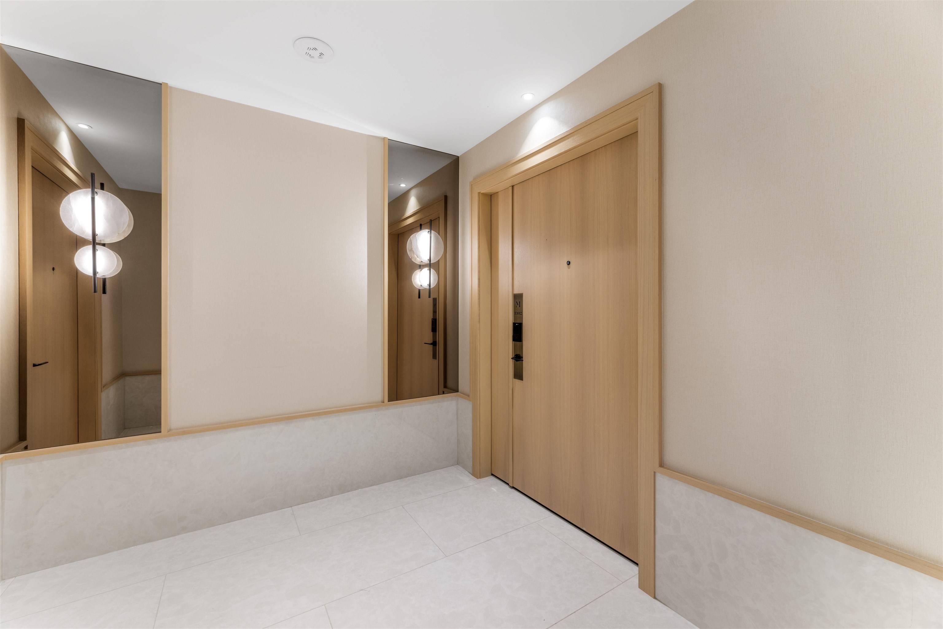 White Rock, BC V4B 0C7,1342 Johnston RD #1302