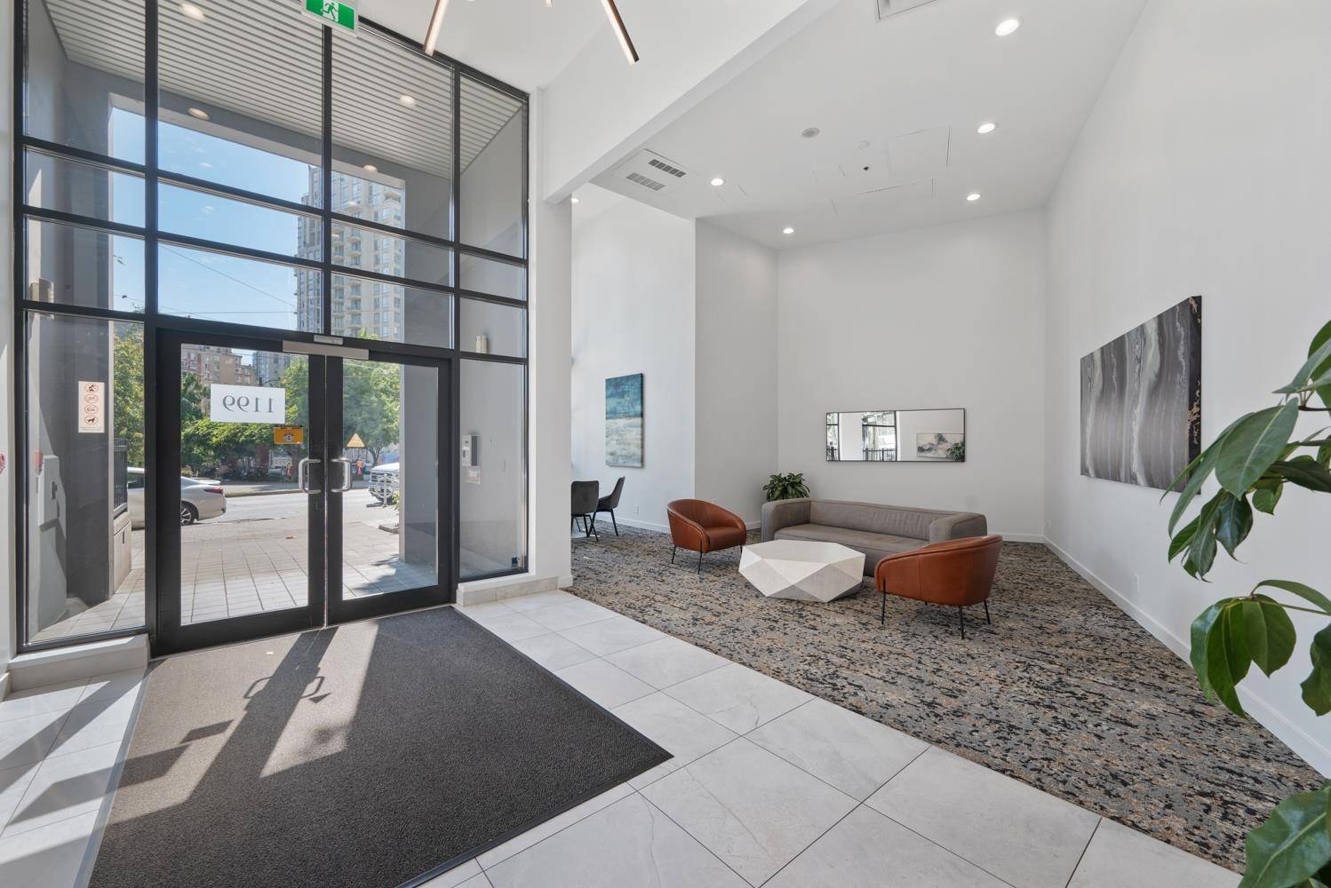 Vancouver, BC V6L 2G5,1199 Seymour ST #808