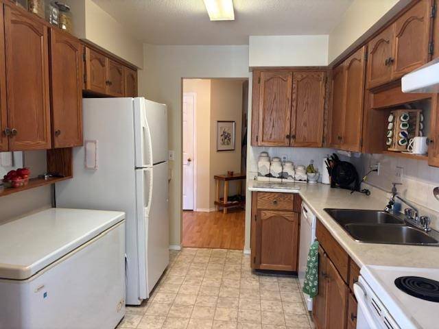 Abbotsford, BC V2T 3J8,2425 Church ST #108