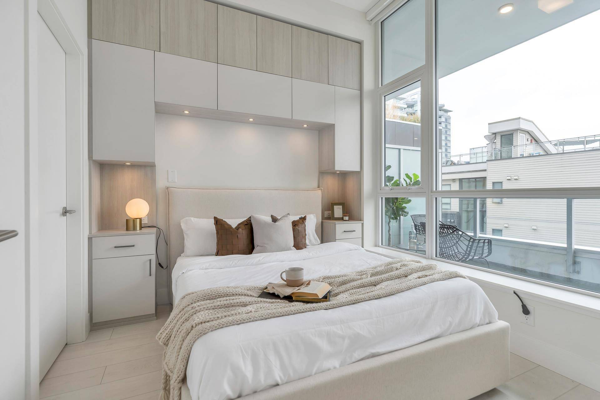 Vancouver, BC V5S 0E3,3438 Sawmill CRES #601