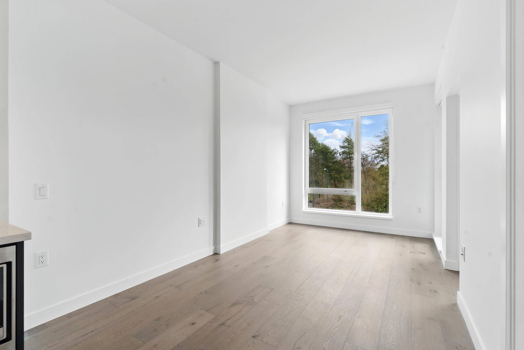 Vancouver, BC V6P 3H1,6859 Cambie ST #310