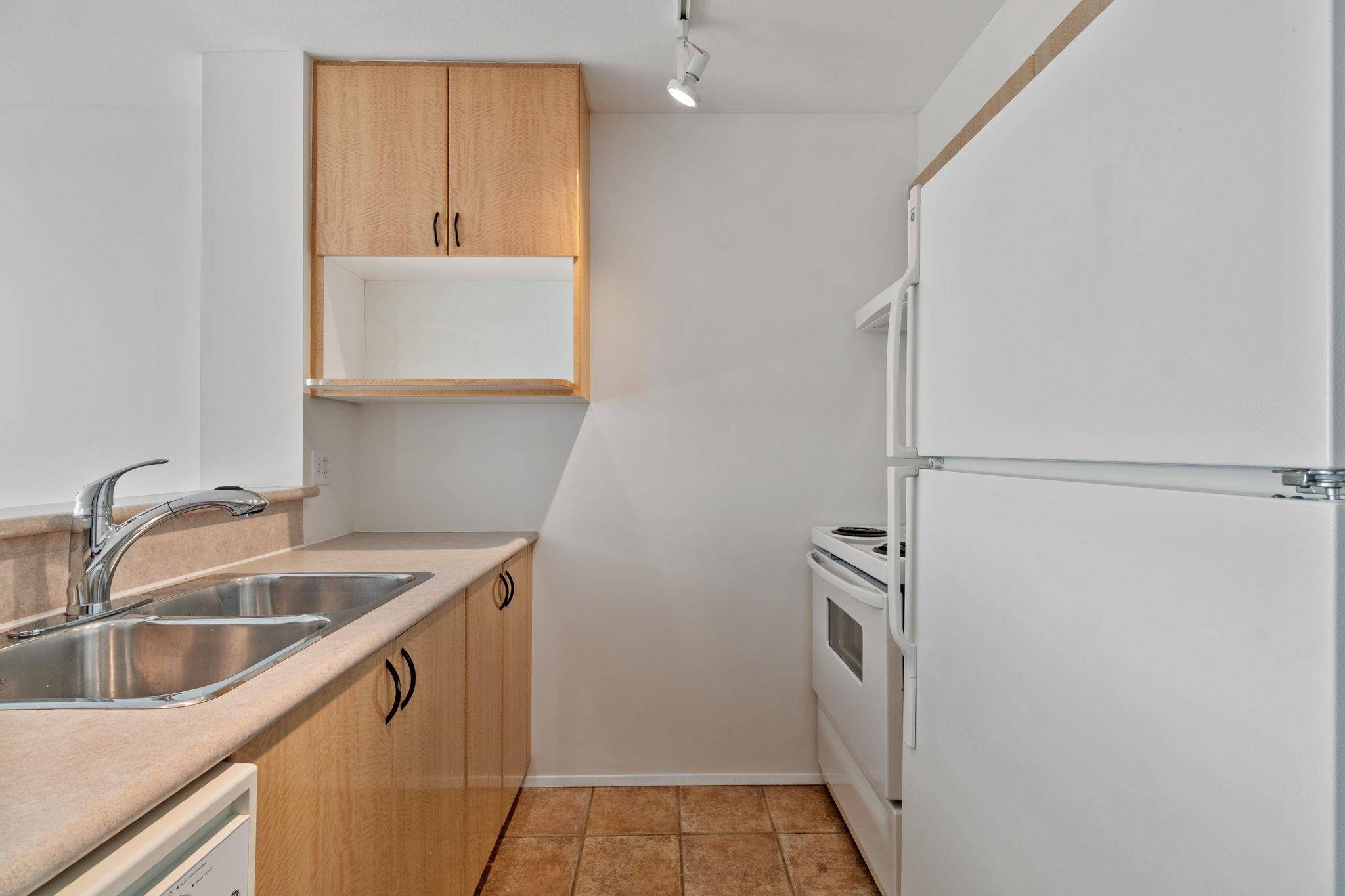 Vancouver, BC V5S 4V4,2763 Chandlery PL #707