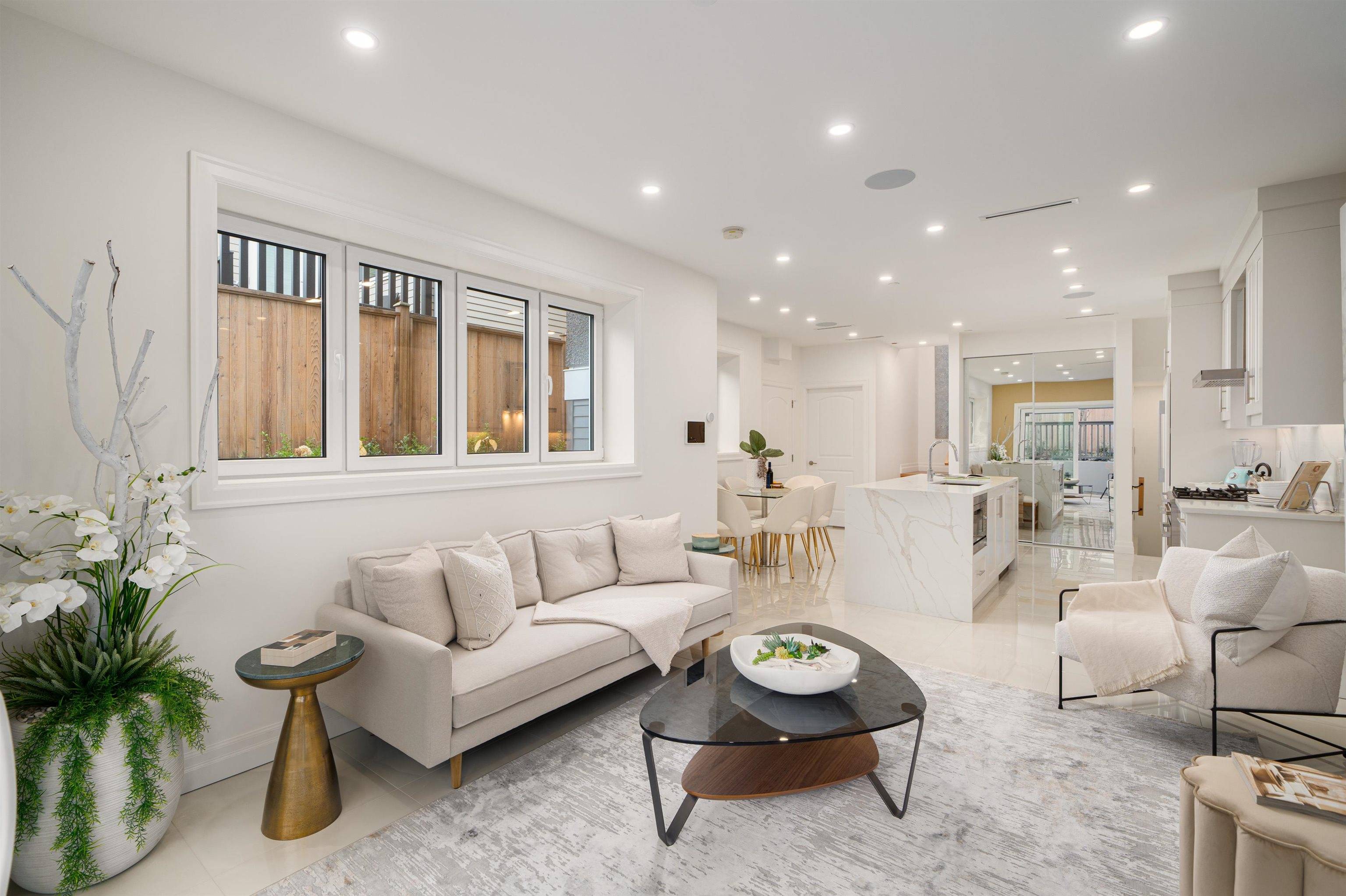 Vancouver, BC V6K 2B3,2523 W 8th AVE