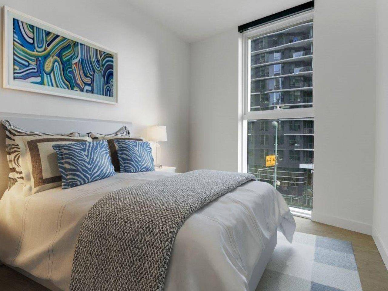 Vancouver, BC V6Z 0E8,87 Nelson ST #584