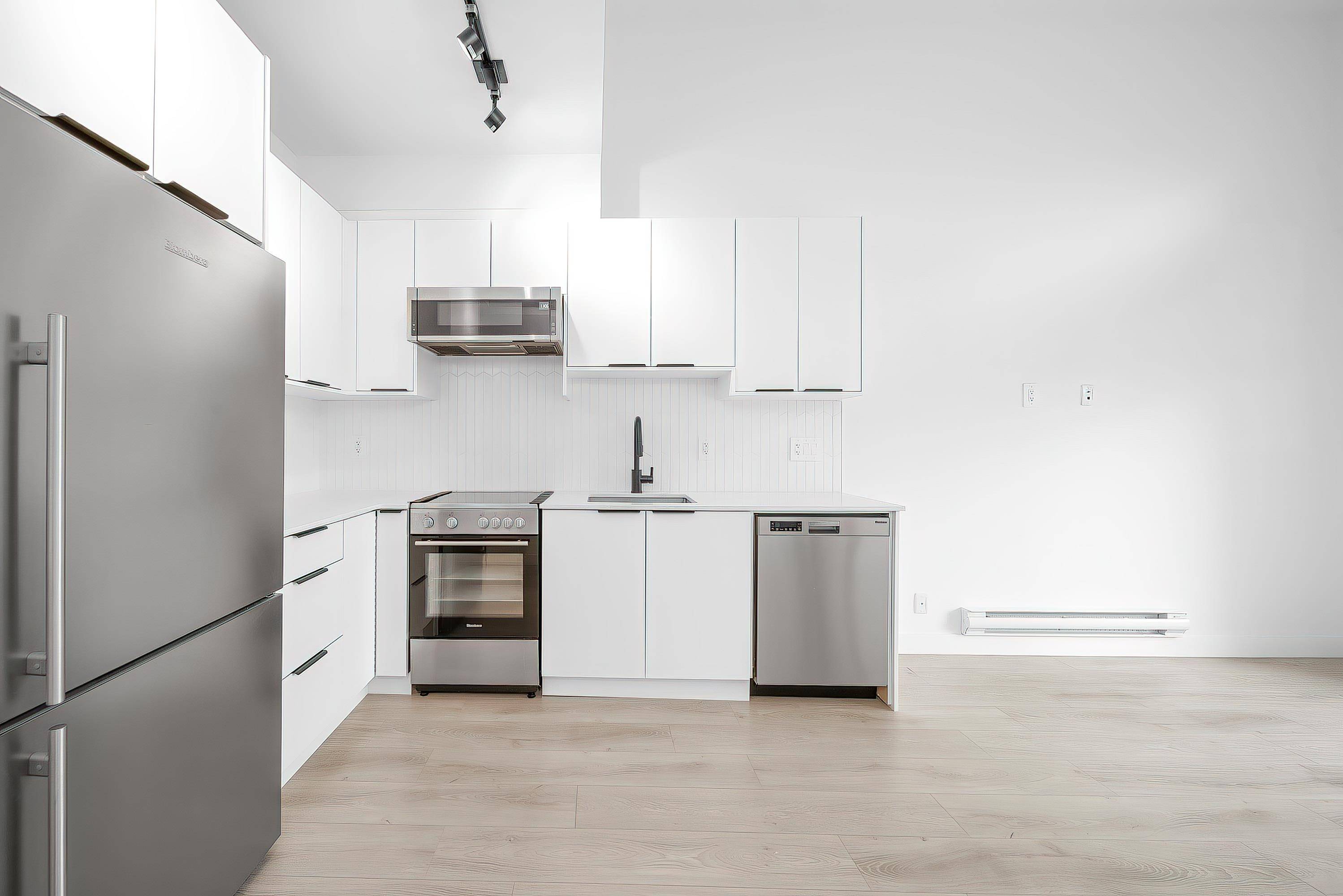 Surrey, BC V3T 0T3,10616 132 ST #509