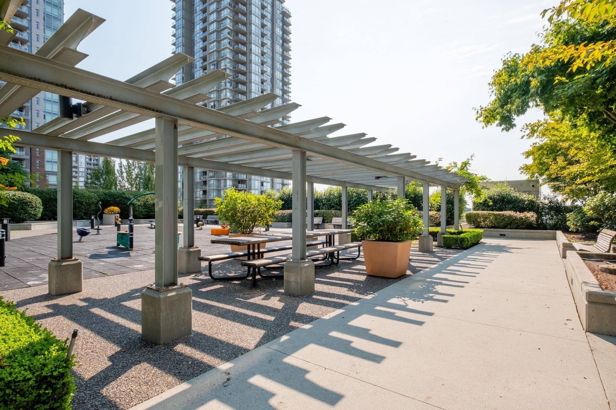 Coquitlam, BC V3B 0C5,2975 Atlantic AVE #1208