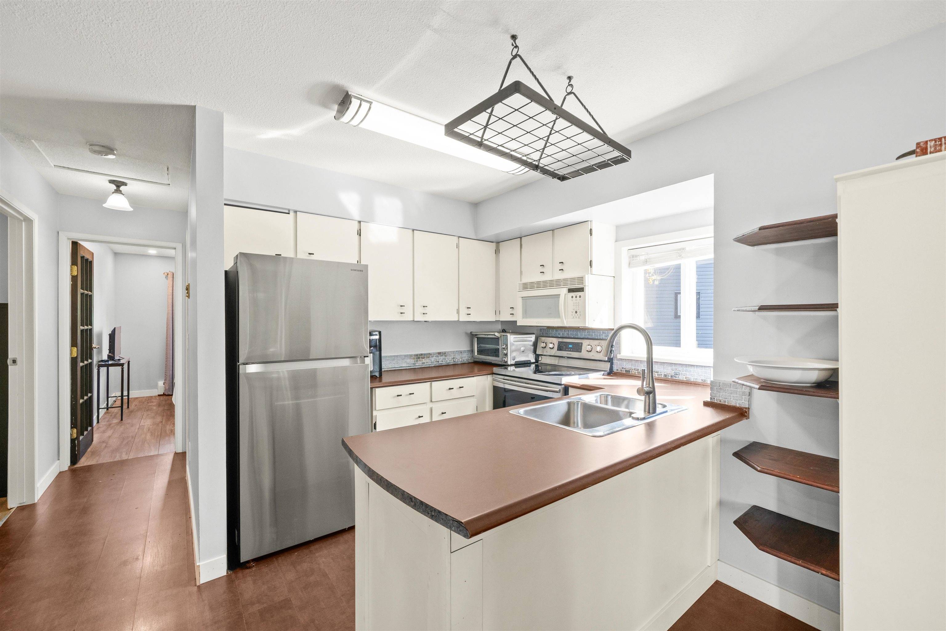 Maple Ridge, BC V2X 8M8,12044 Mcintyre CT