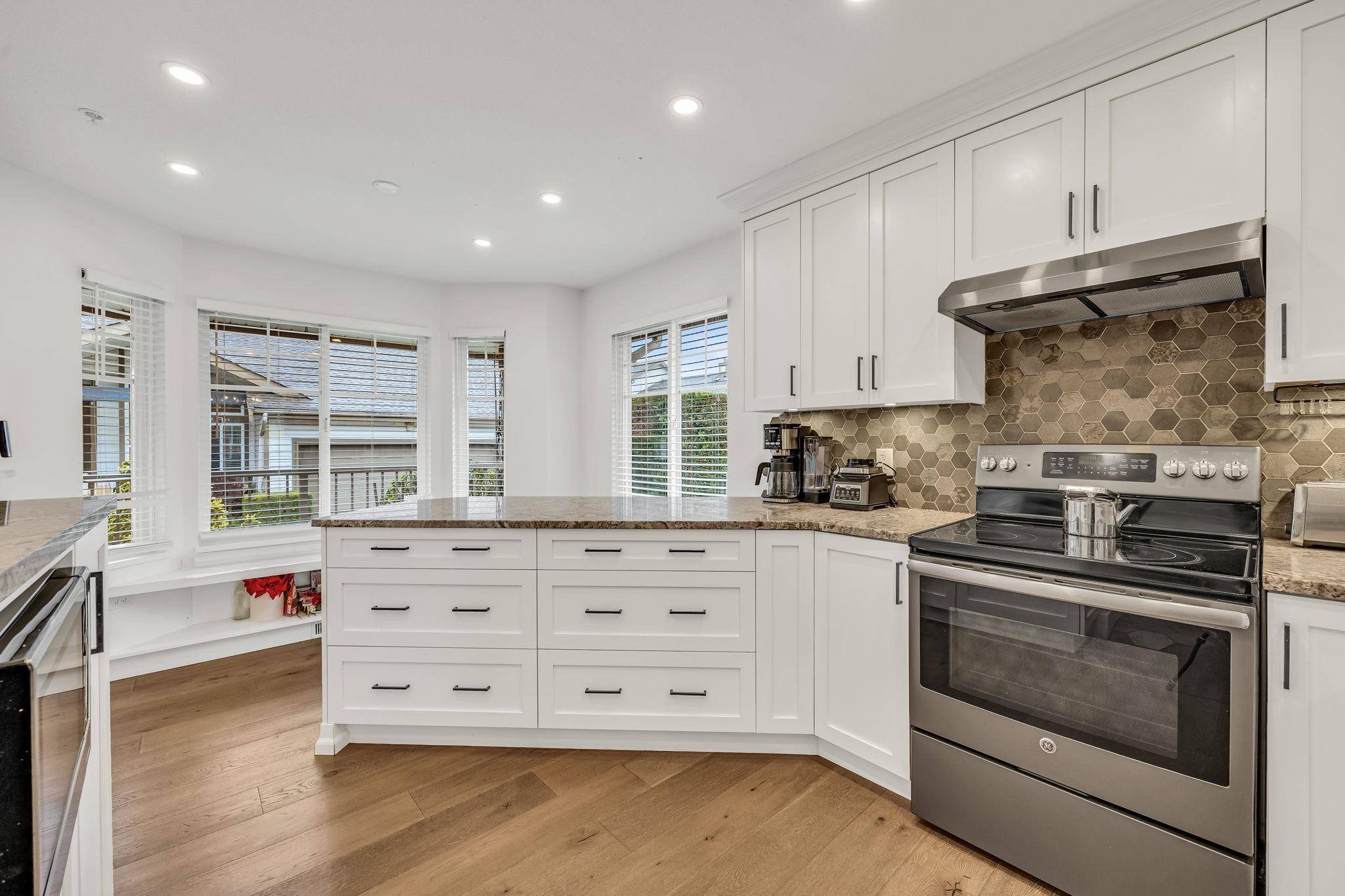 Langley, BC V1M 3C3,20222 96 AVE #18