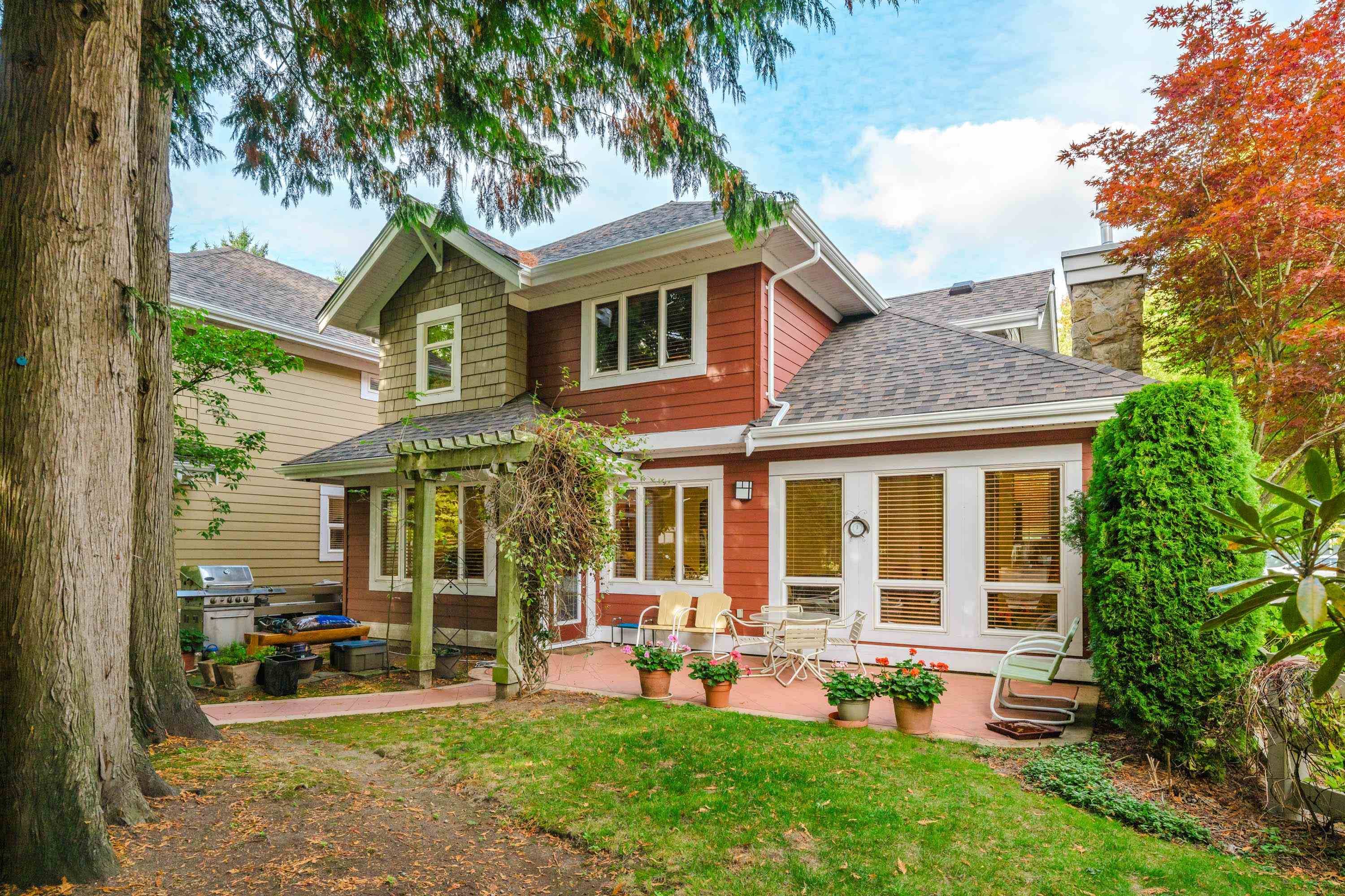 Surrey, BC V4A 9Y2,15055 20th AVE #8