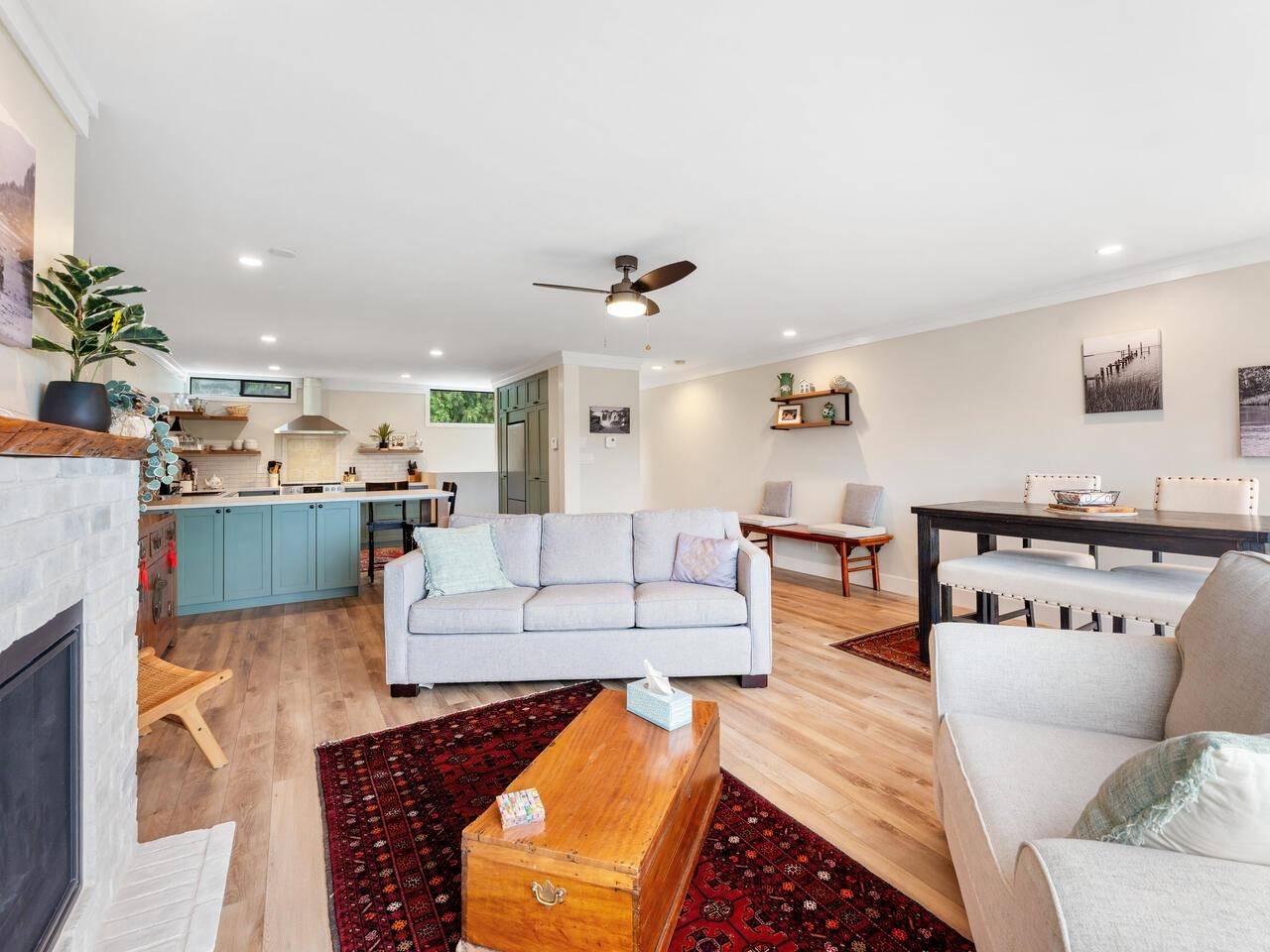 Surrey, BC V4P 1J2,14045 Nico Wynd PL #10