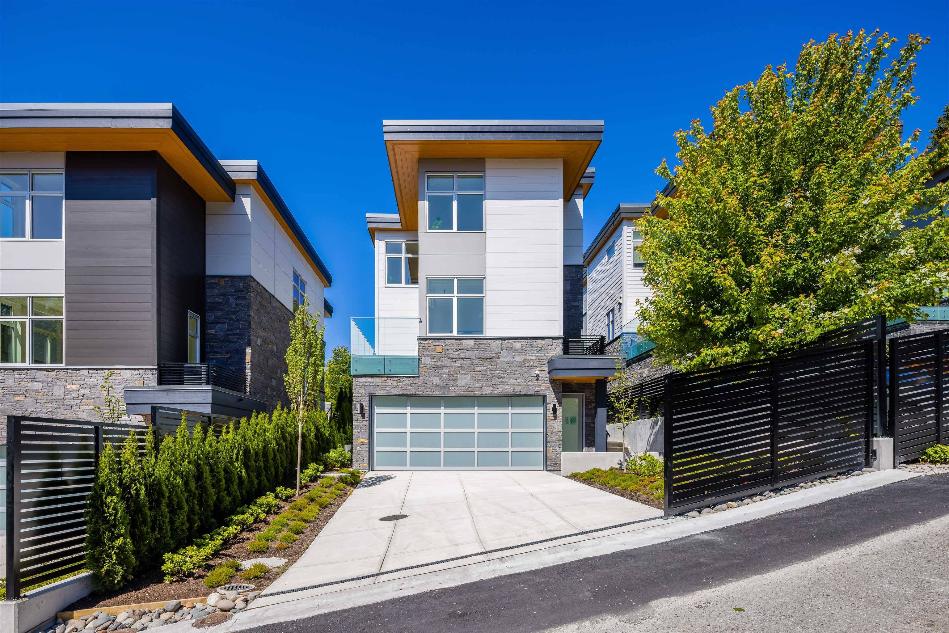 West Vancouver, BC V7T 1J1,592 Arthur Erickson PL