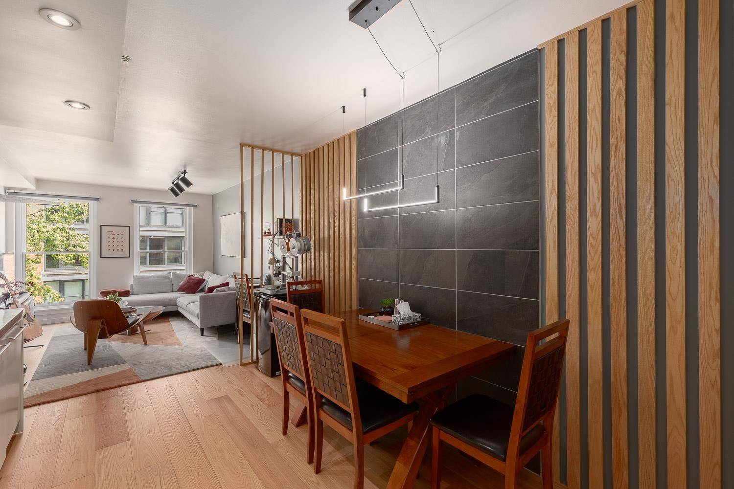 Vancouver, BC V6B 0B7,36 Water ST #503