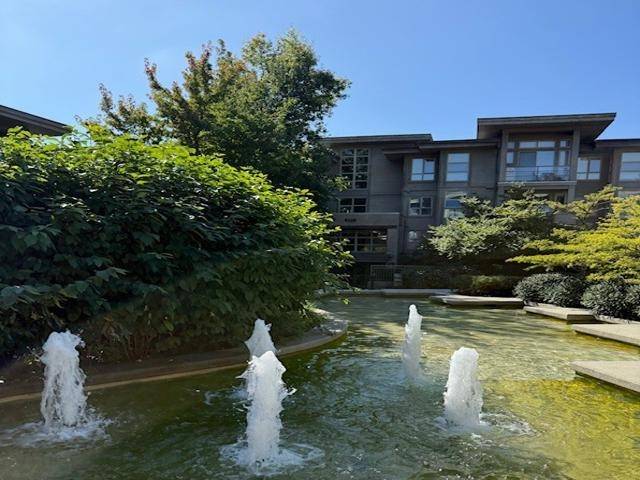 Burnaby, BC V5A 4Y1,9339 University CRES #321